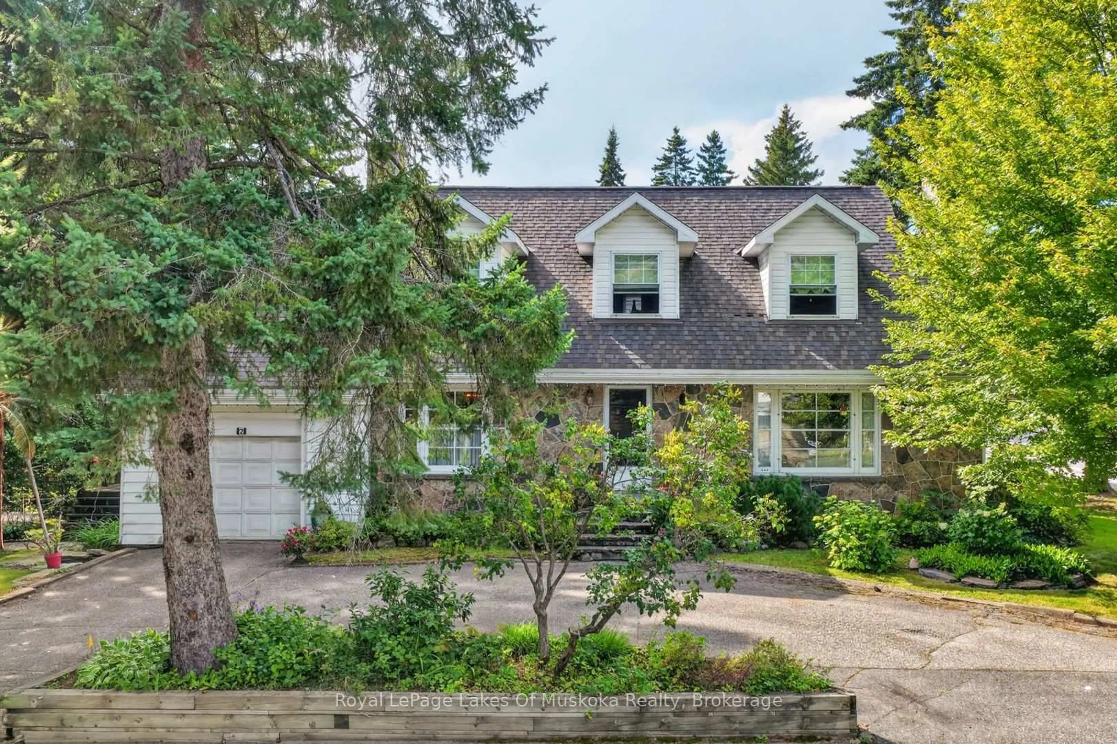 Unknown for 2 Mountview Ave, Huntsville Ontario P1H 1G8