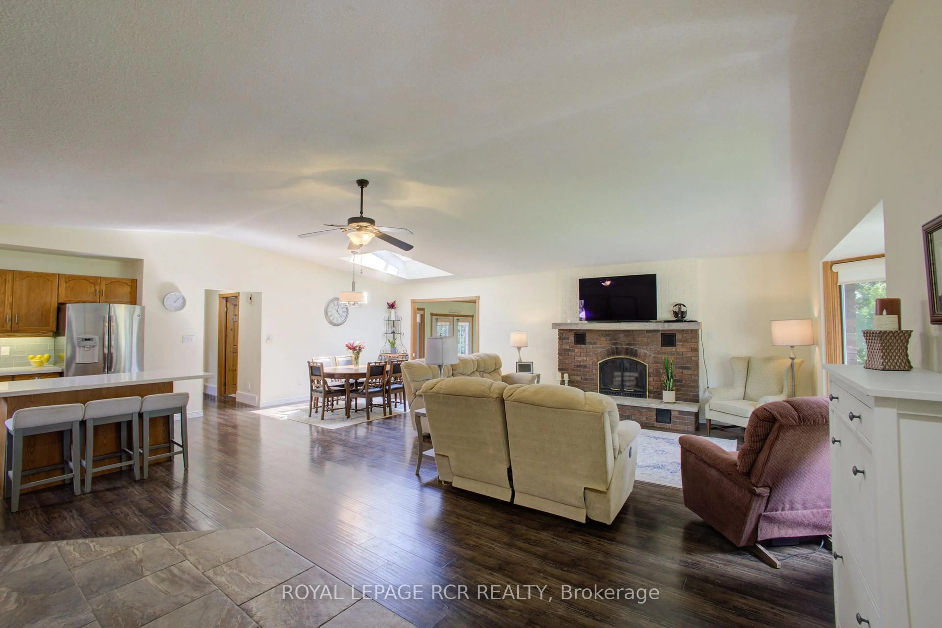Living room with furniture, ceramic/tile floor for 181 McFarlin Dr, Southgate Ontario N0G 2L0