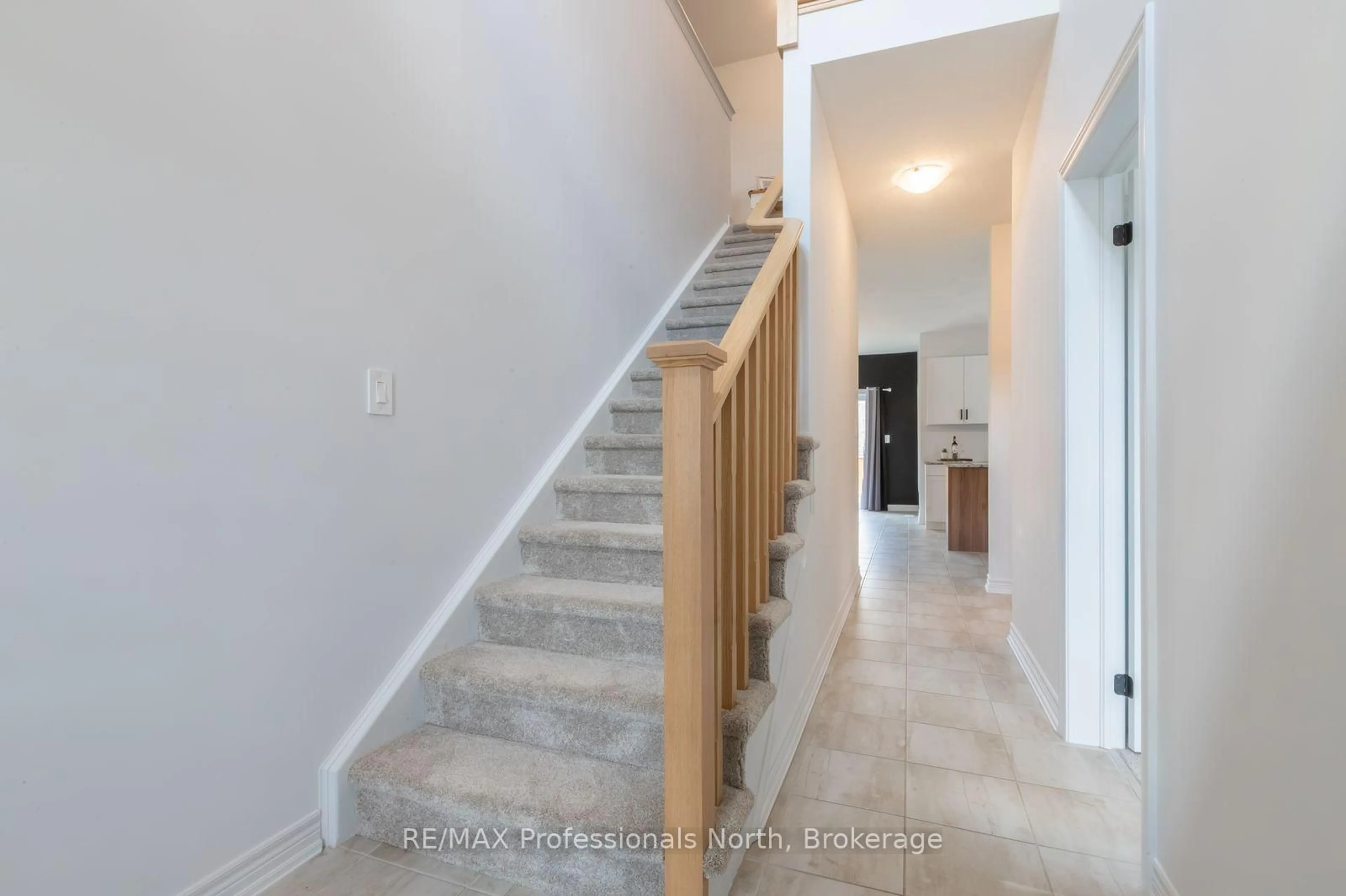 Unknown for 75 Eaglecrest Ave, Huntsville Ontario P1H 0G5