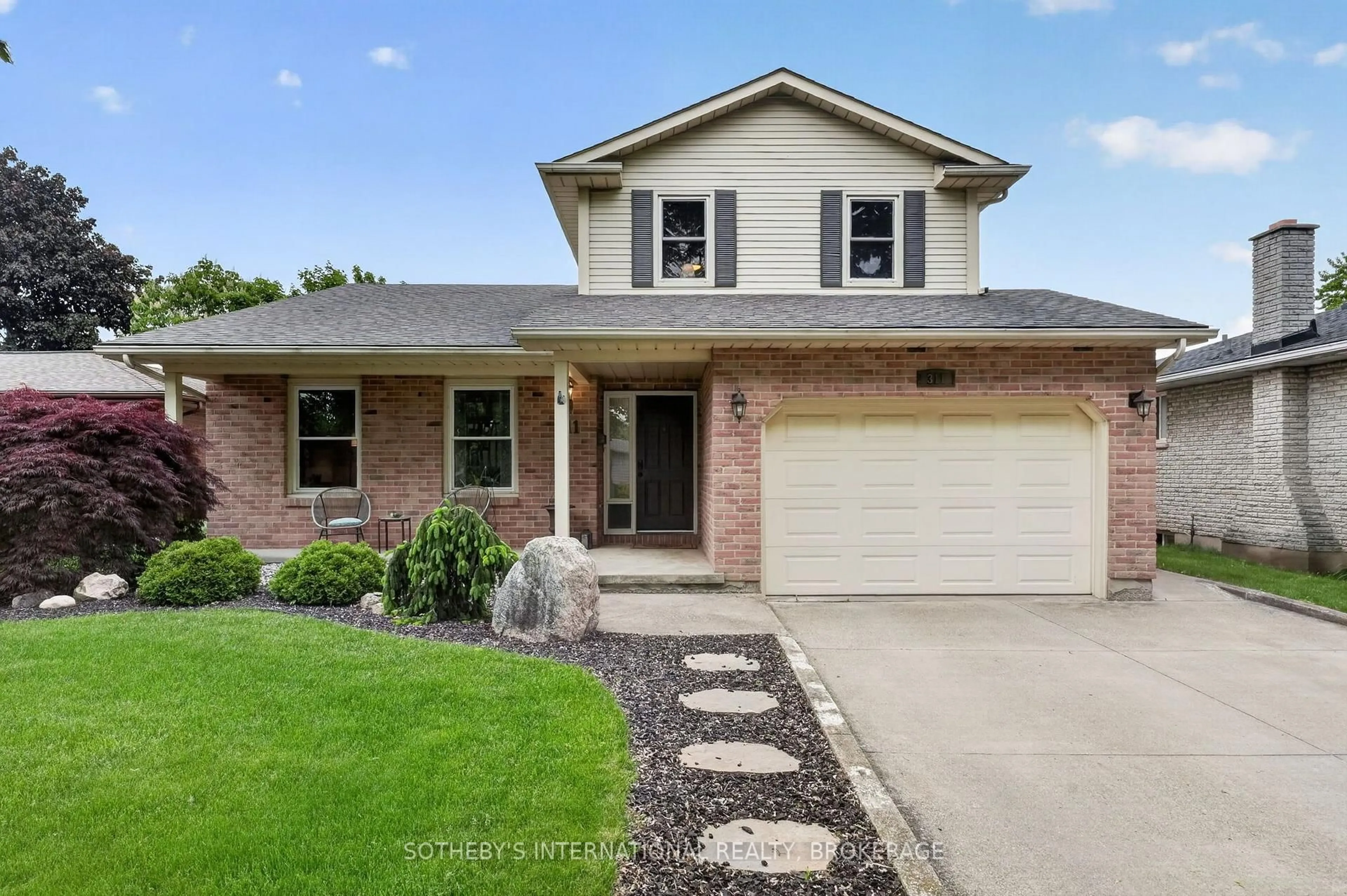 Home with brick exterior material, street for 311 Main St, St. Catharines Ontario L2N 4W2