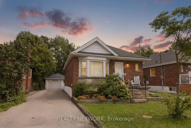 575 Upper Wentworth St, Hamilton 4