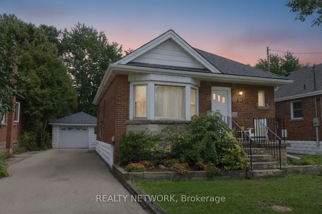 575 Upper Wentworth St, Hamilton 5