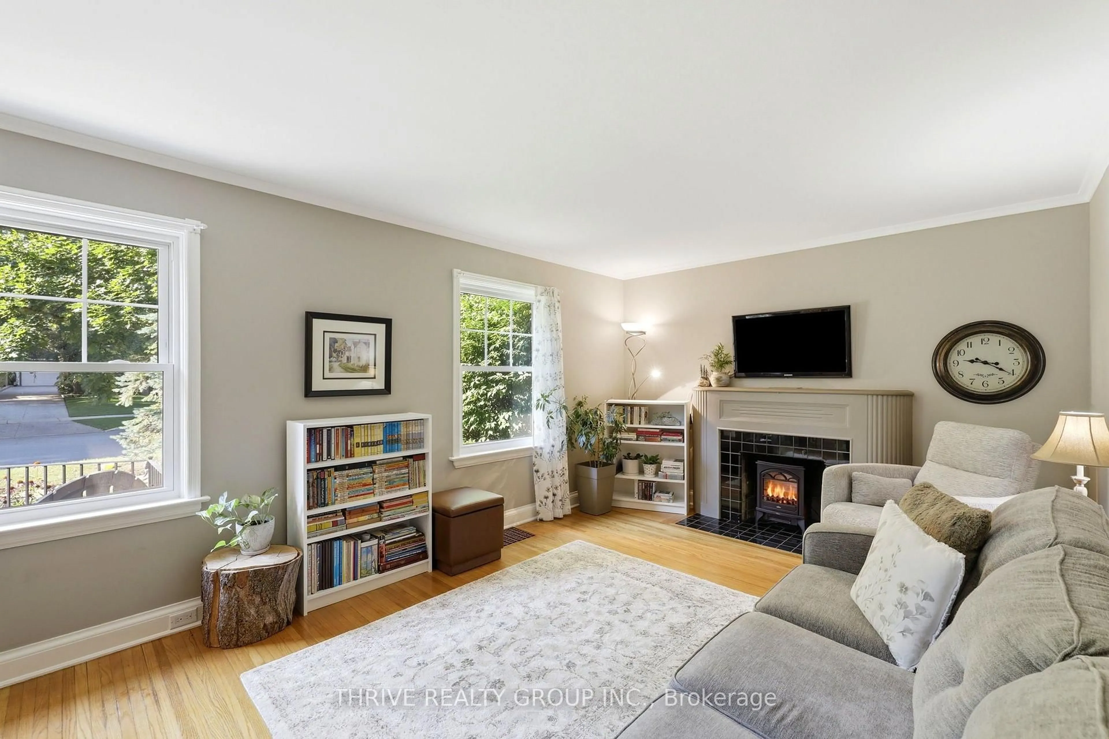 Living room with furniture, unknown for 164 Devonshire Ave, London South Ontario N6C 2J1