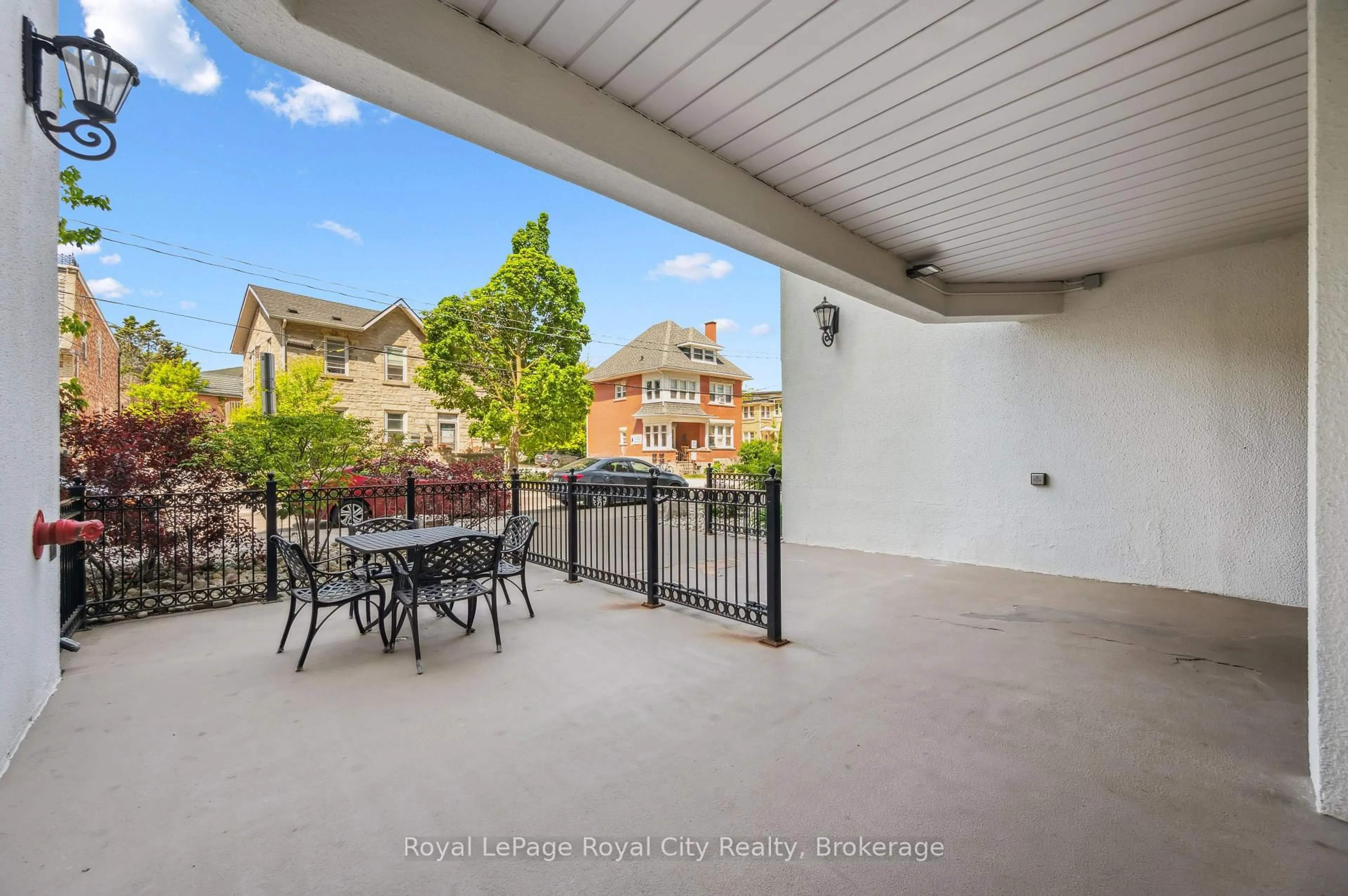 Patio, street for 55 Yarmouth St #903, Guelph Ontario N1H 7R4