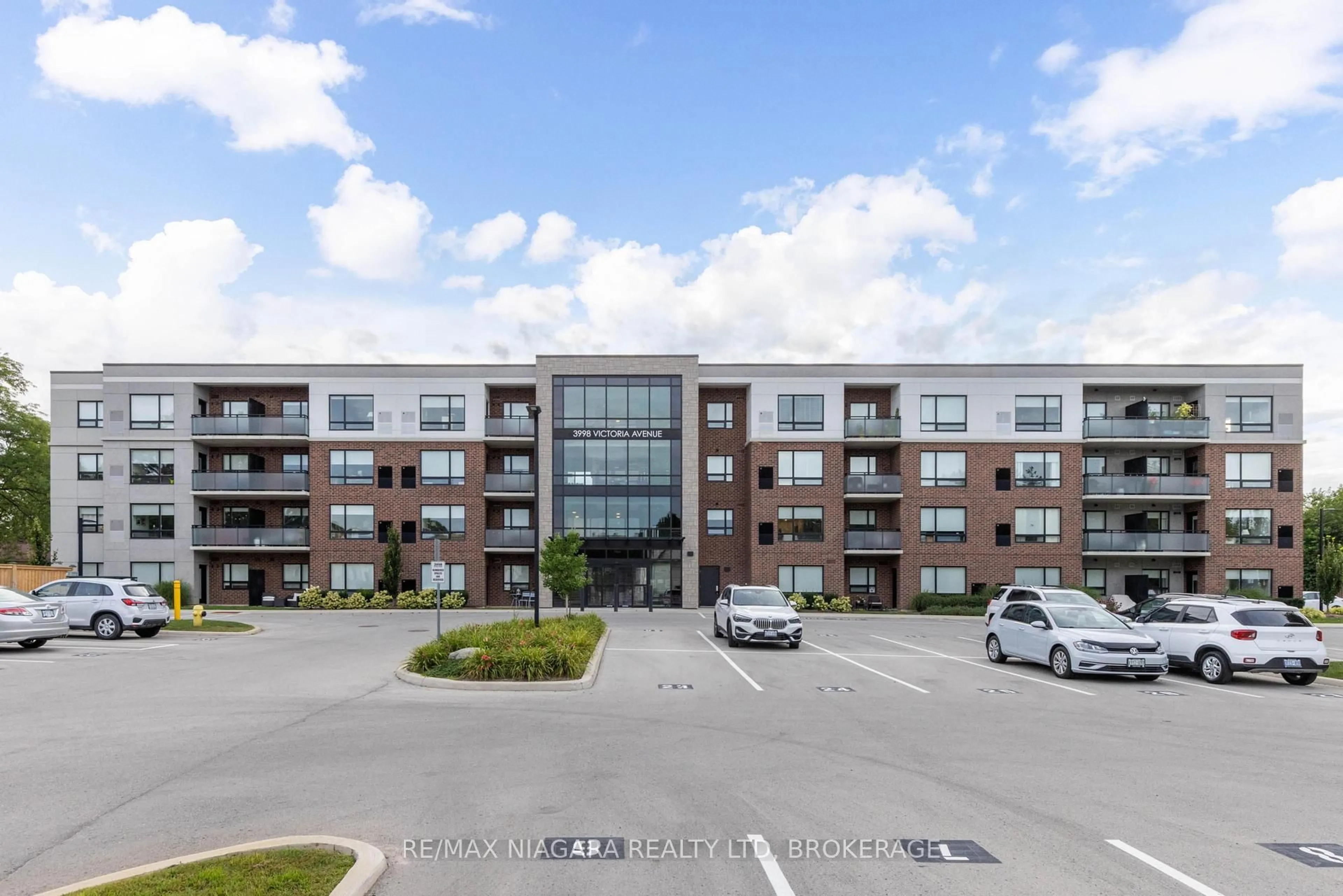 Unknown for 3998 Victoria Ave #101, Lincoln Ontario L0R 2C0