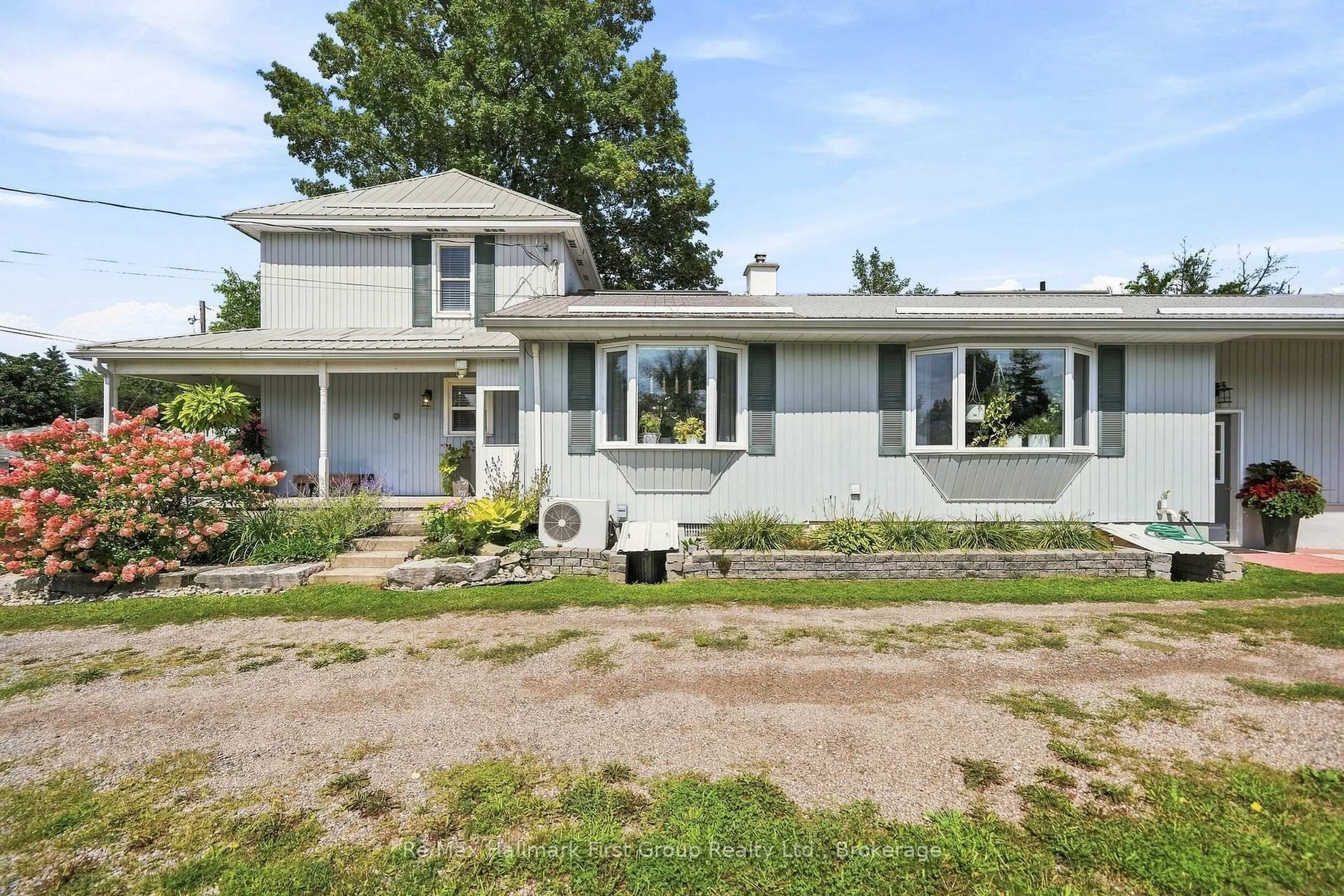 Home with vinyl exterior material, street for 435 Minnie Ave, Tweed Ontario K0K 3J0