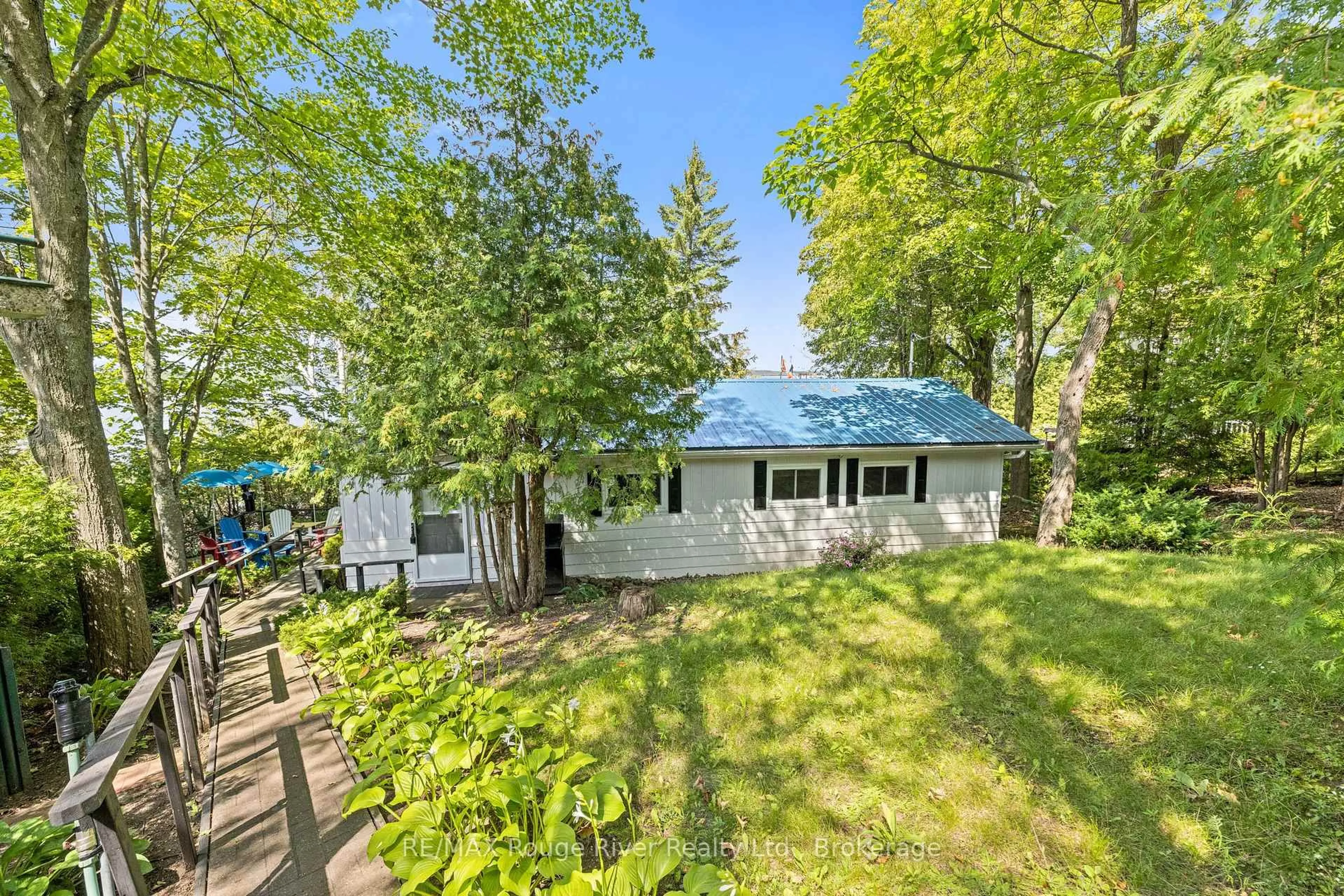 A pic from outside/outdoor area/front of a property/back of a property/a pic from drone, water/lake/river/ocean view for 68 ROBINS Rd #182, Alnwick/Haldimand Ontario L8H 4N4