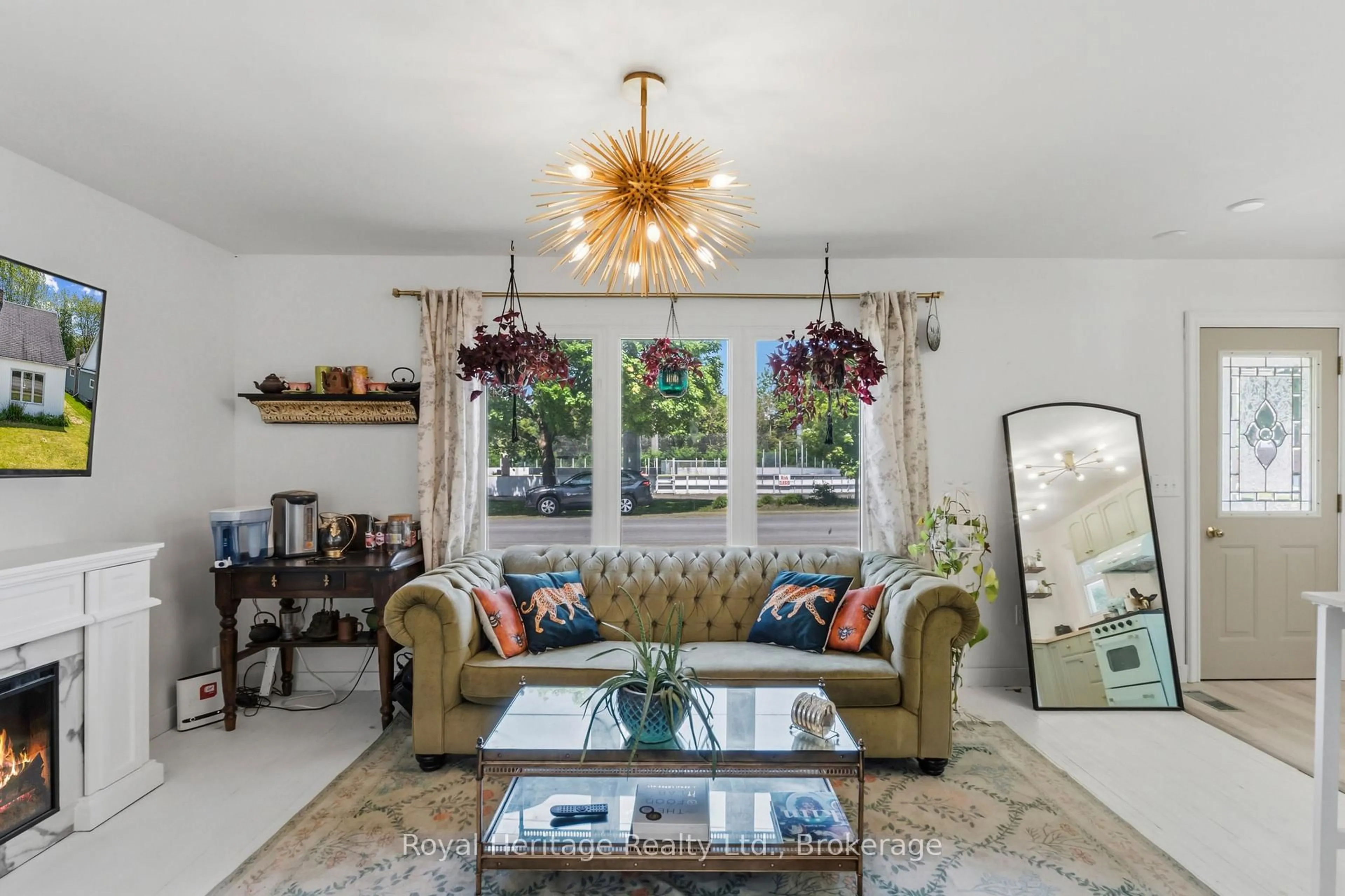 Living room with furniture, unknown for 31 Caroline St, Port Hope Ontario L1A 1Y6