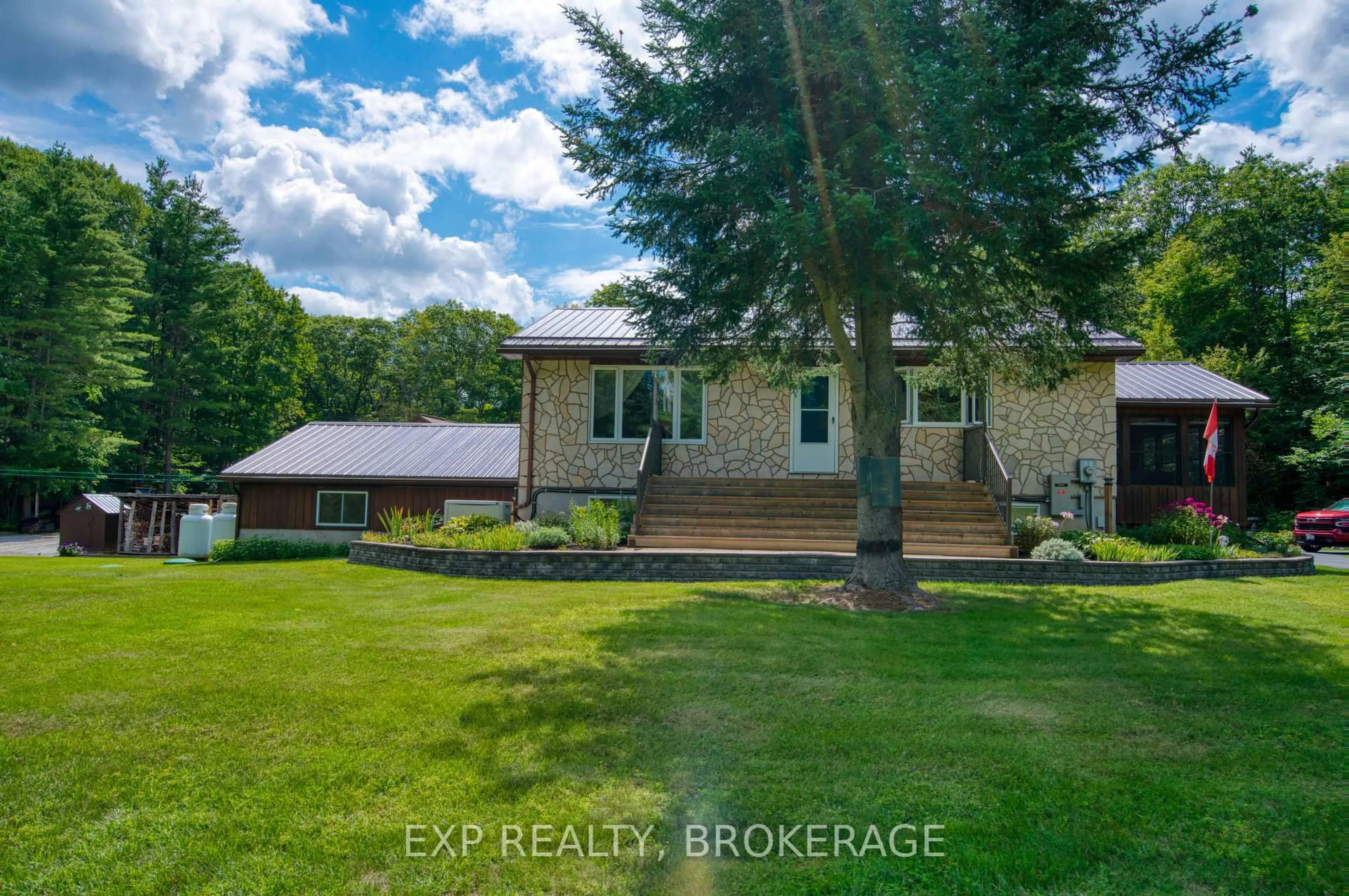 A pic from outside/outdoor area/front of a property/back of a property/a pic from drone, street for 2677 Ardoch Rd, Clarendon Station Ontario K0H 1J0