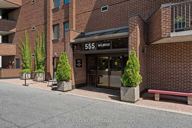 555 Wilbrod St #801, Ottawa 2