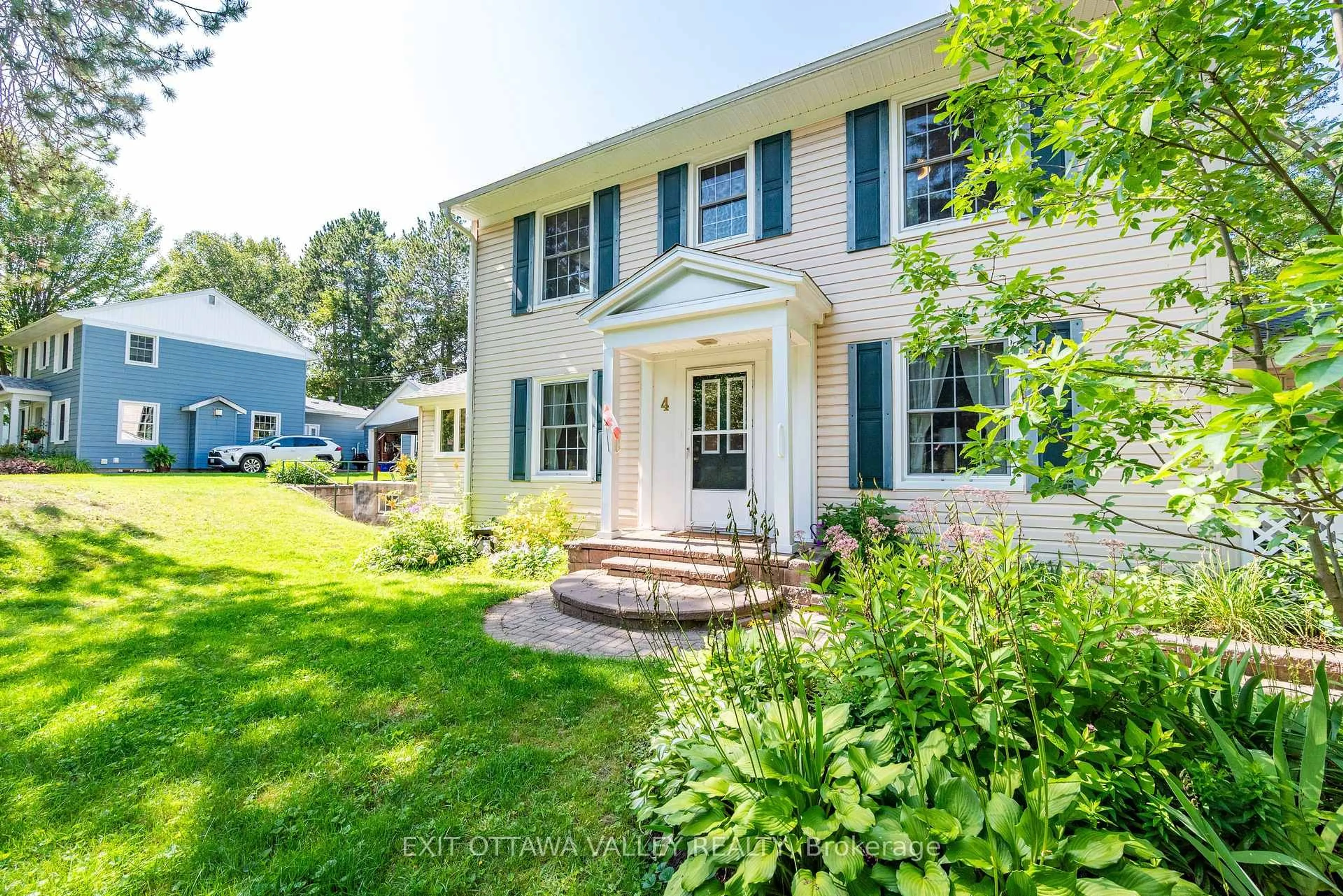 Home with vinyl exterior material, street for 4 MacDonald St, Deep River Ontario K0J 1P0