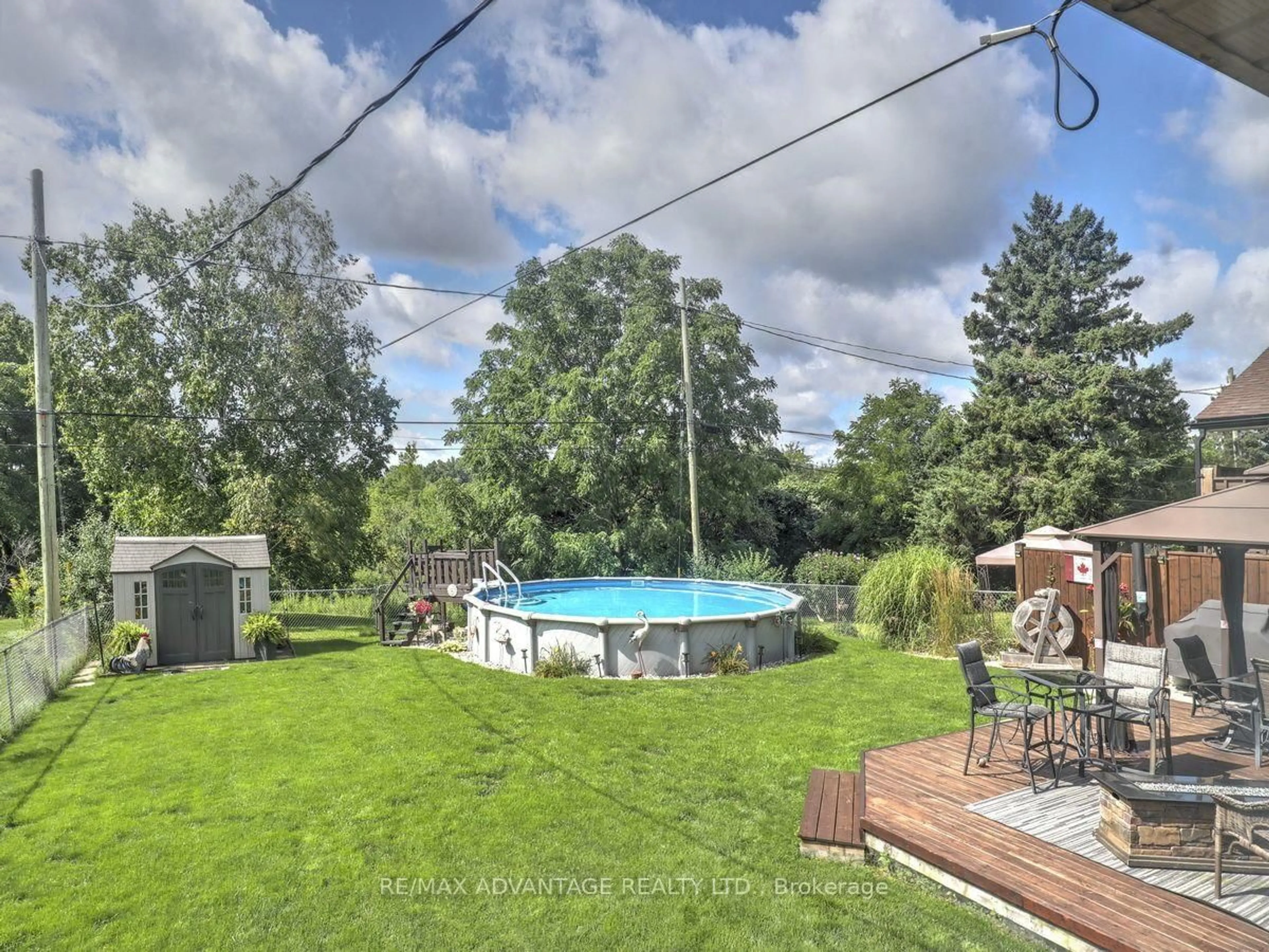 Pool for 45 Agincourt Gdns, London South Ontario N5Z 4E5