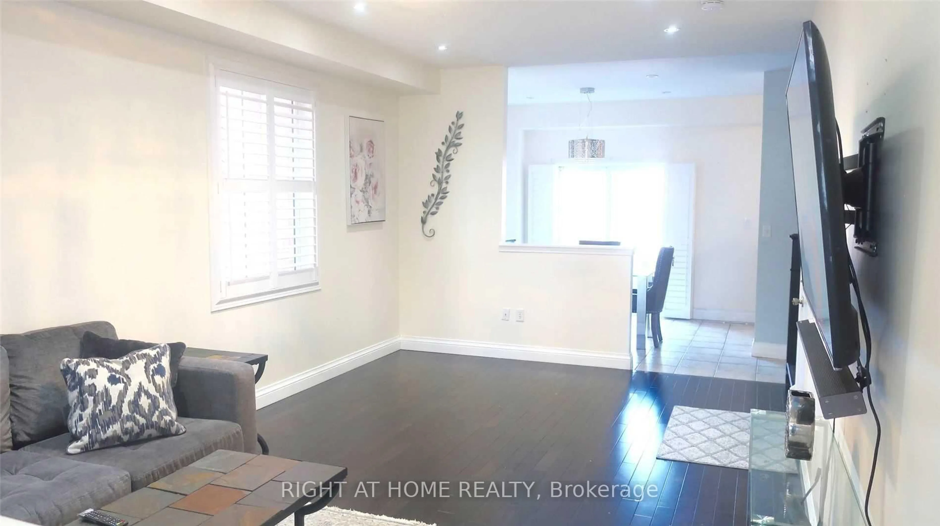A pic of a room for 27 Panorama Way, Hamilton Ontario L8E 6C6
