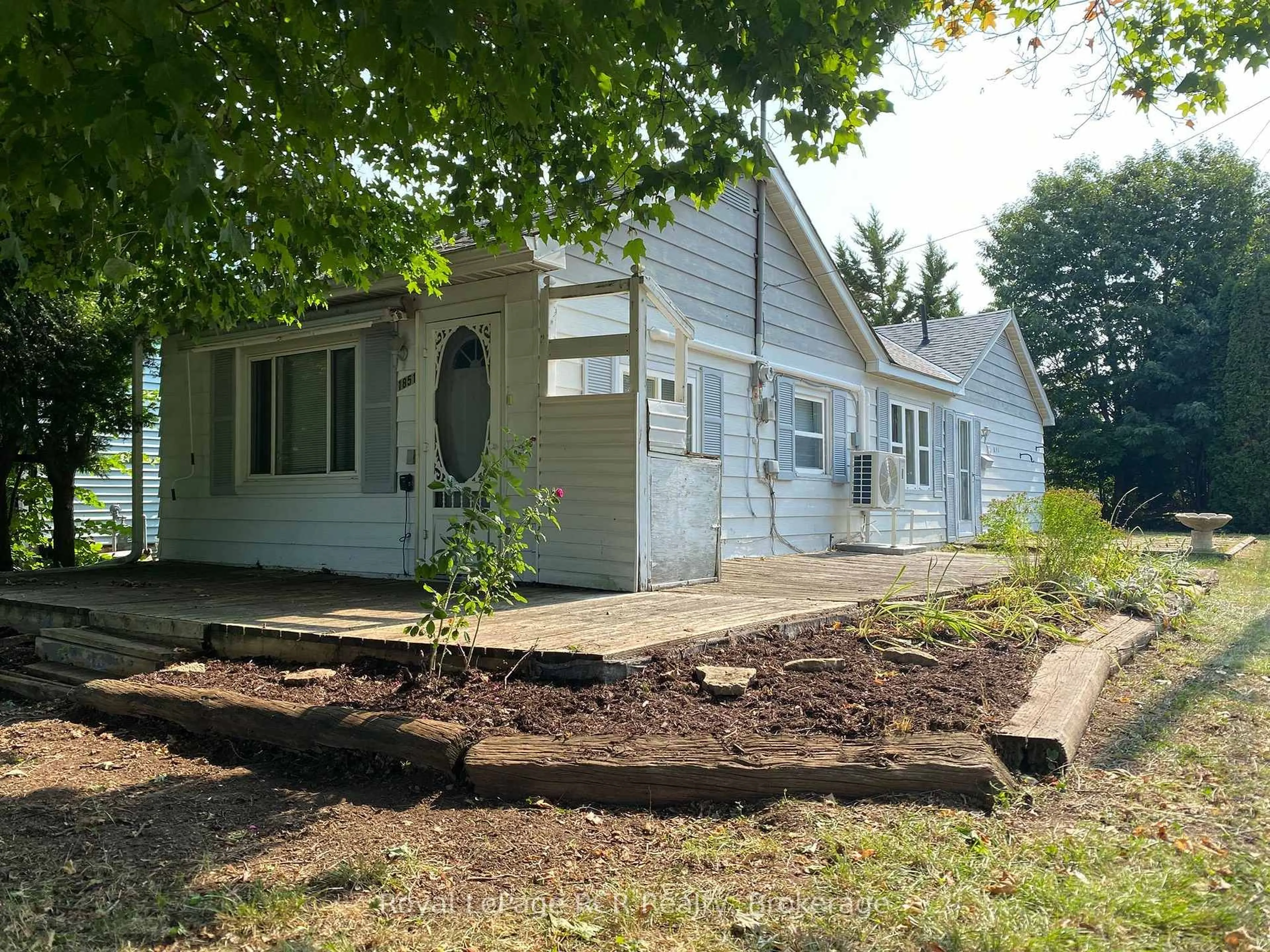 Unknown for 1851 5th Ave, Owen Sound Ontario N4K 2S6