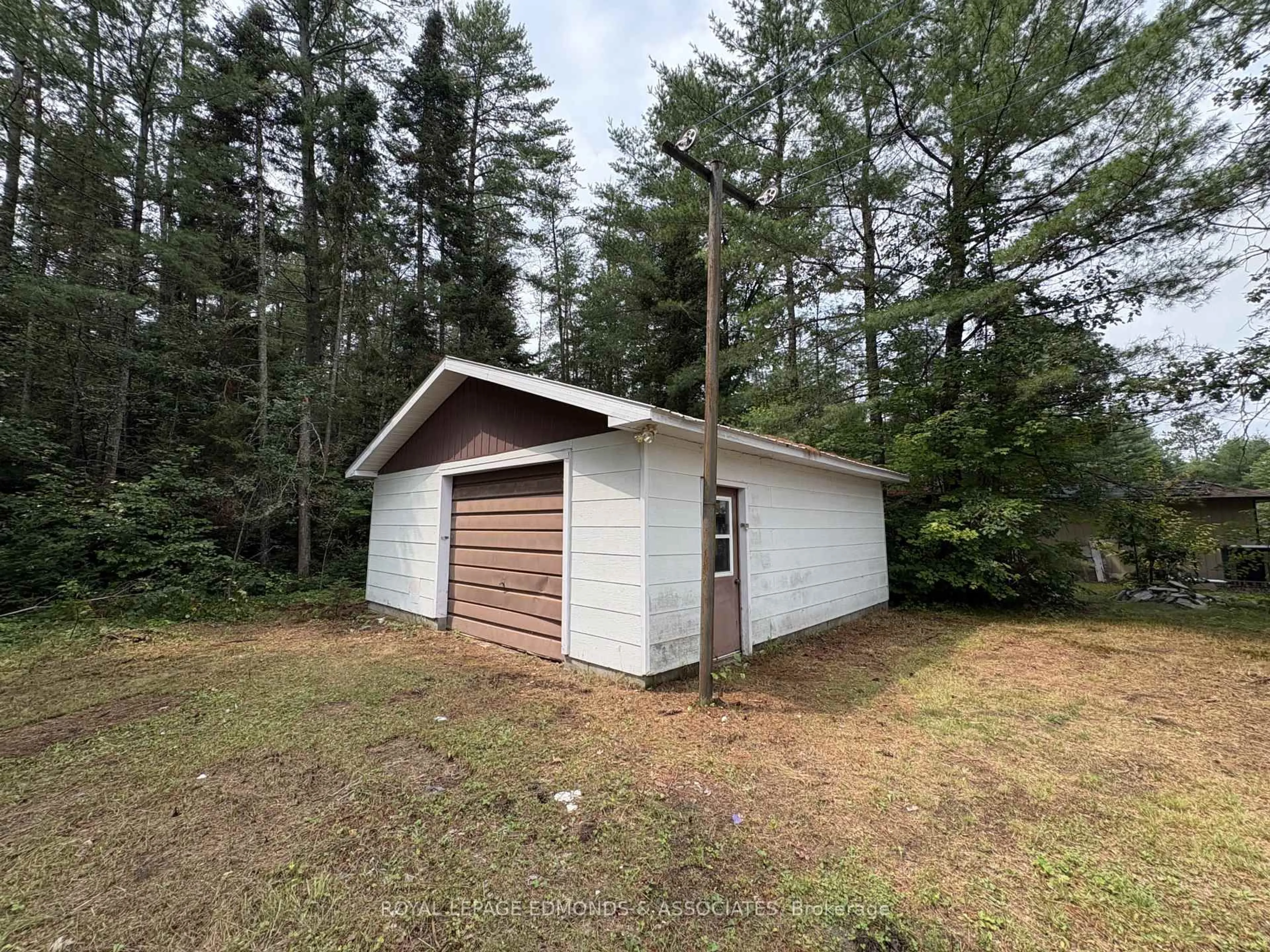 Shed for 33641 HWY 17 Highway, Deep River Ontario K0J 1P0