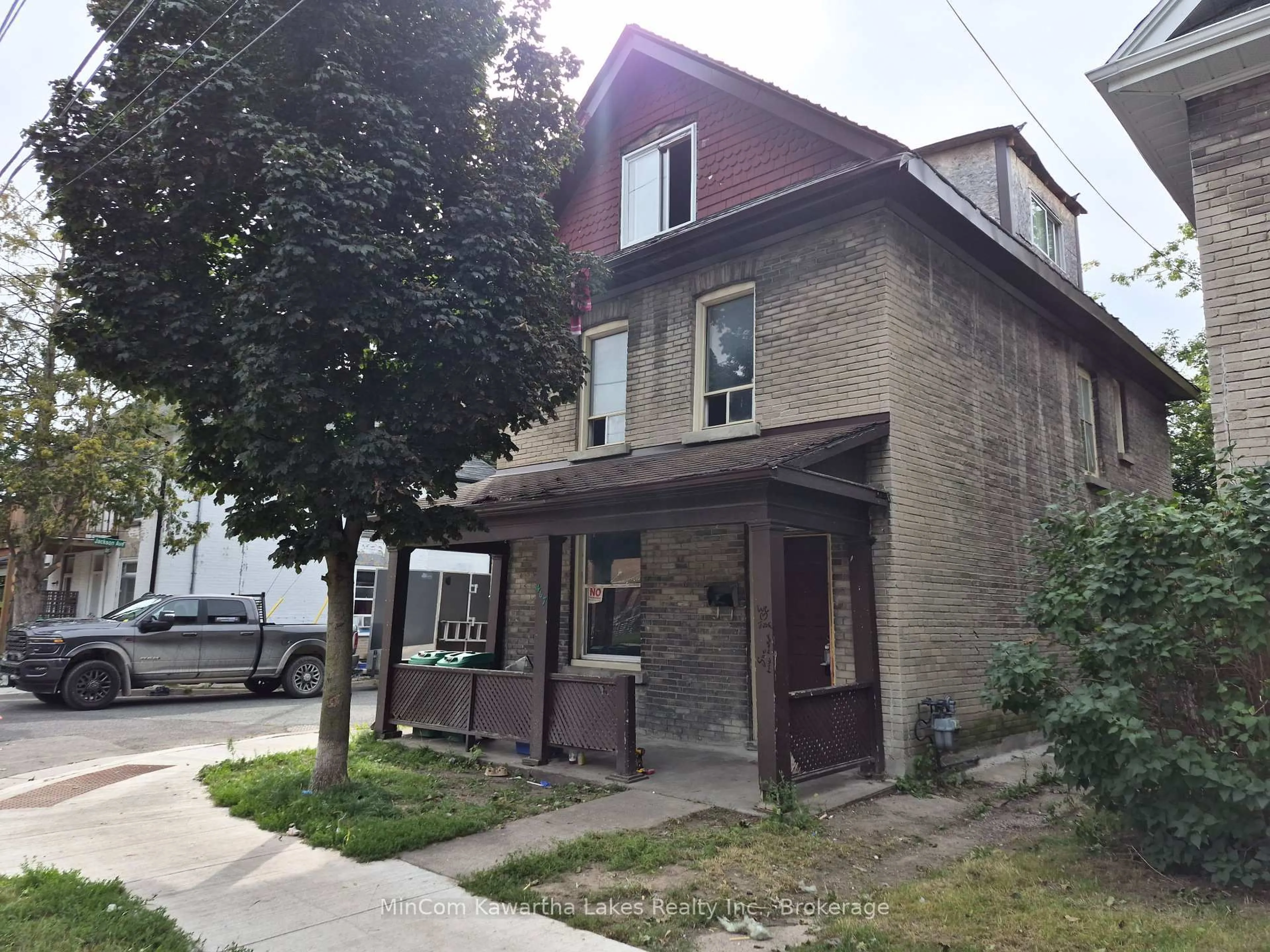 Unknown for 467 ALBERT St, Peterborough Ontario K9J 4N6