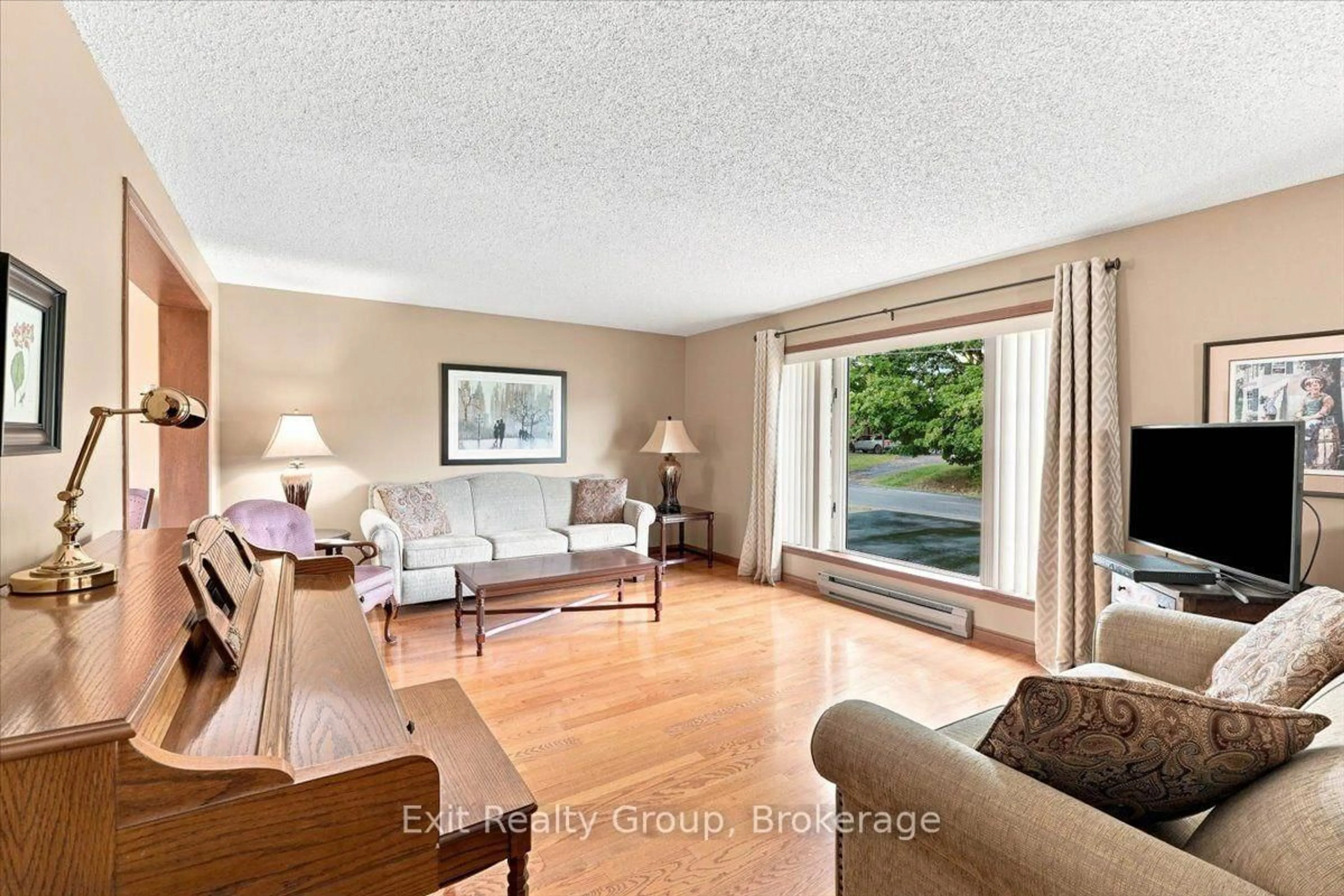 Living room with furniture, unknown for 80 George St, Trent Hills Ontario K0K 3K0