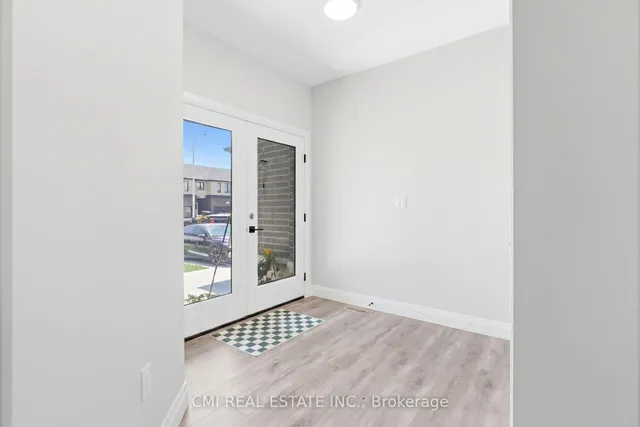 93 Eagle St #10B, Leamington 4