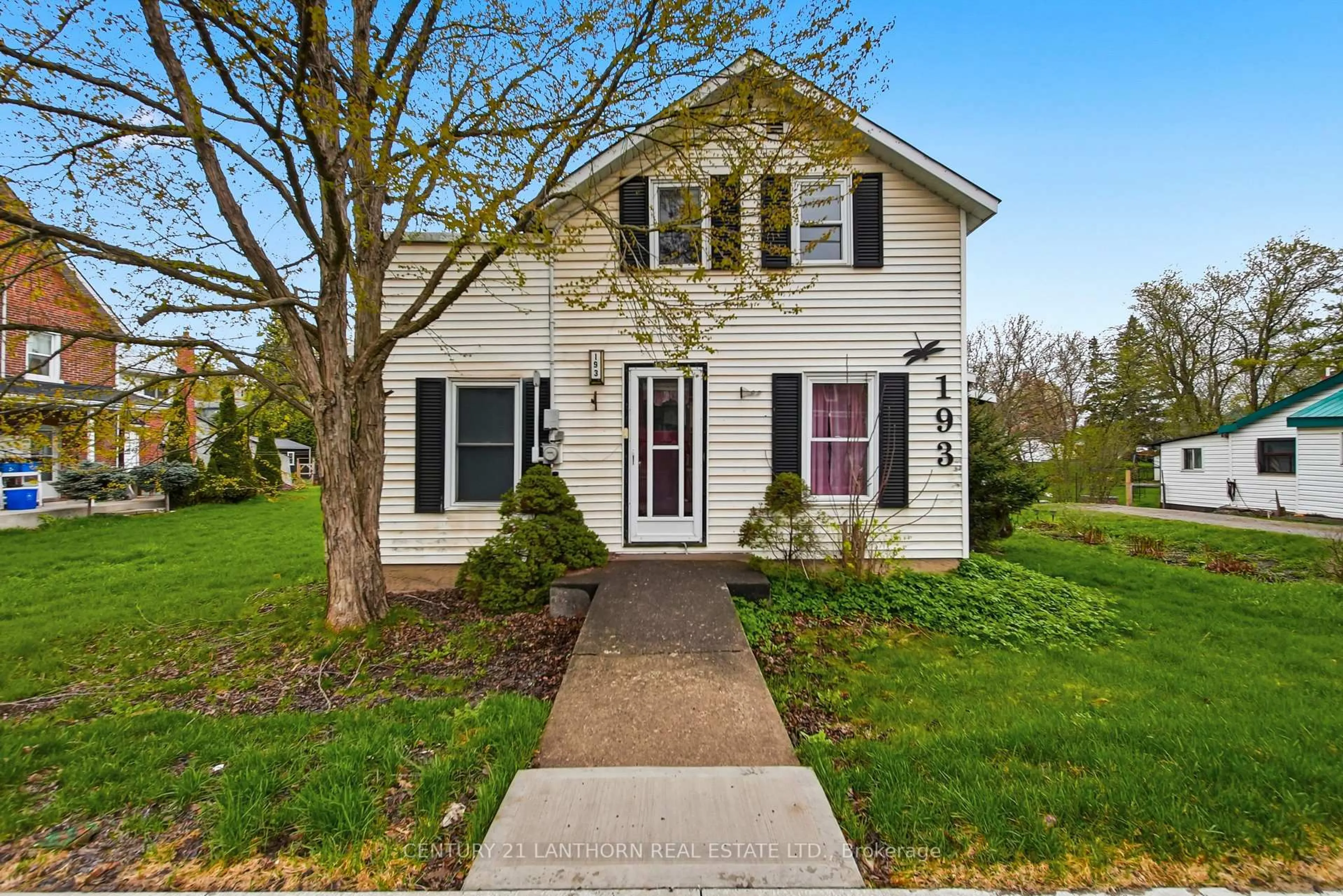 Home with vinyl exterior material, street for 193 St. Lawrence St, Hastings Ontario K0K 2C0