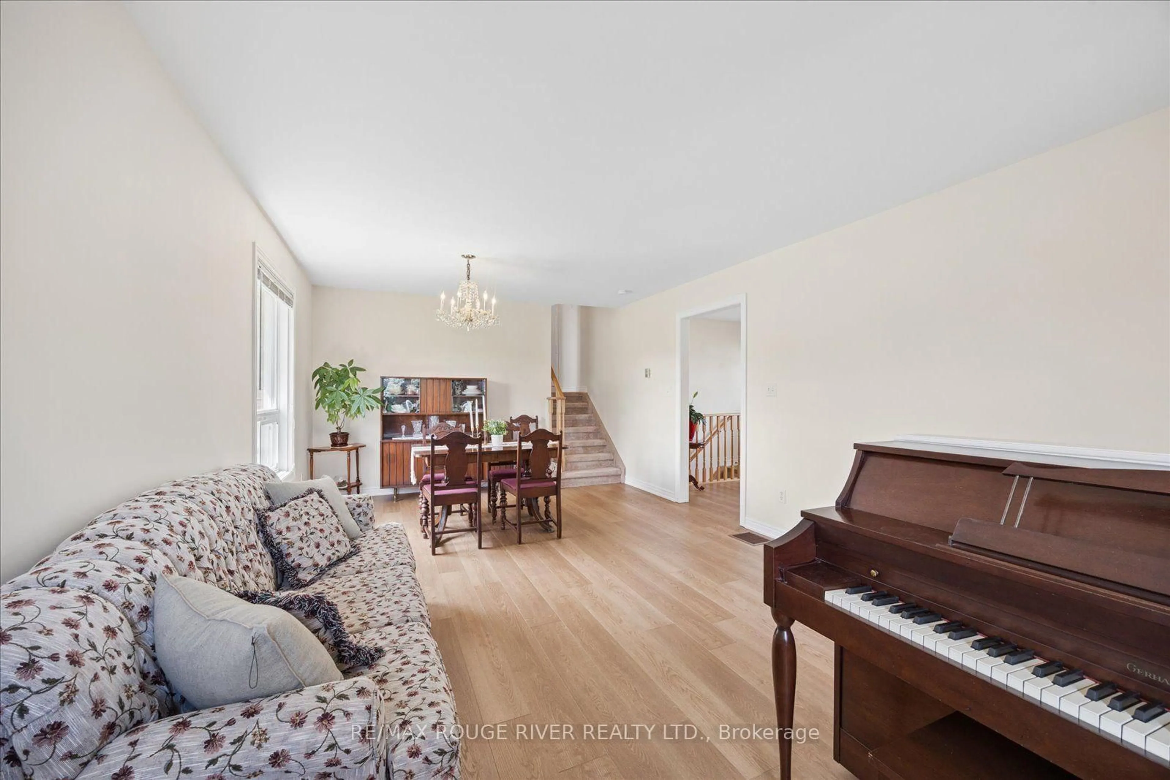Living room with furniture, unknown for 3 Beall St, Kawartha Lakes Ontario K9A 6J6