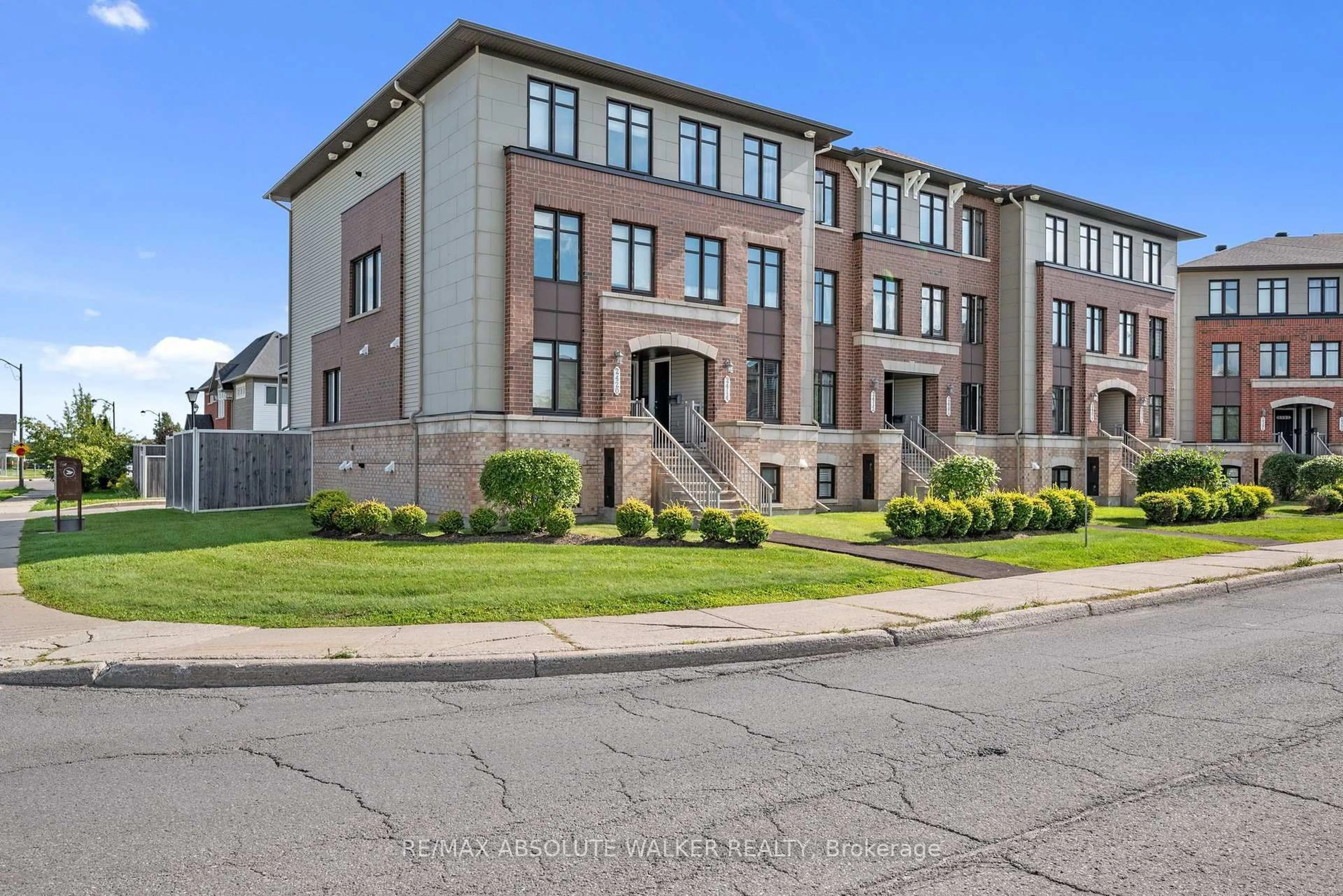 Unknown for 2414 Esprit Dr, Orleans Ontario K4A 0R2