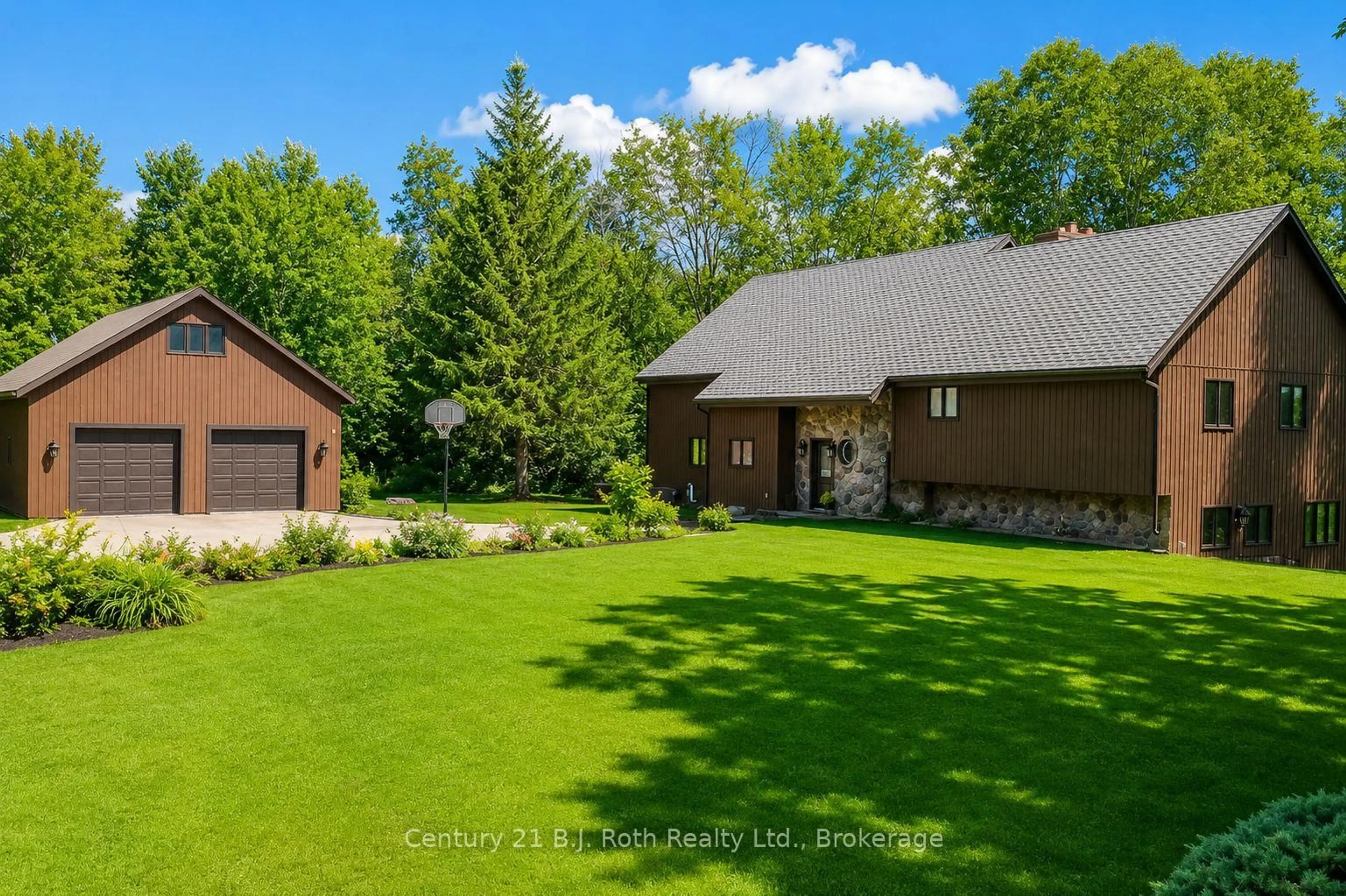 A pic from outside/outdoor area/front of a property/back of a property/a pic from drone, unknown for 89 MCCRACKIN Ave, Kawartha Lakes Ontario L0K 1W0