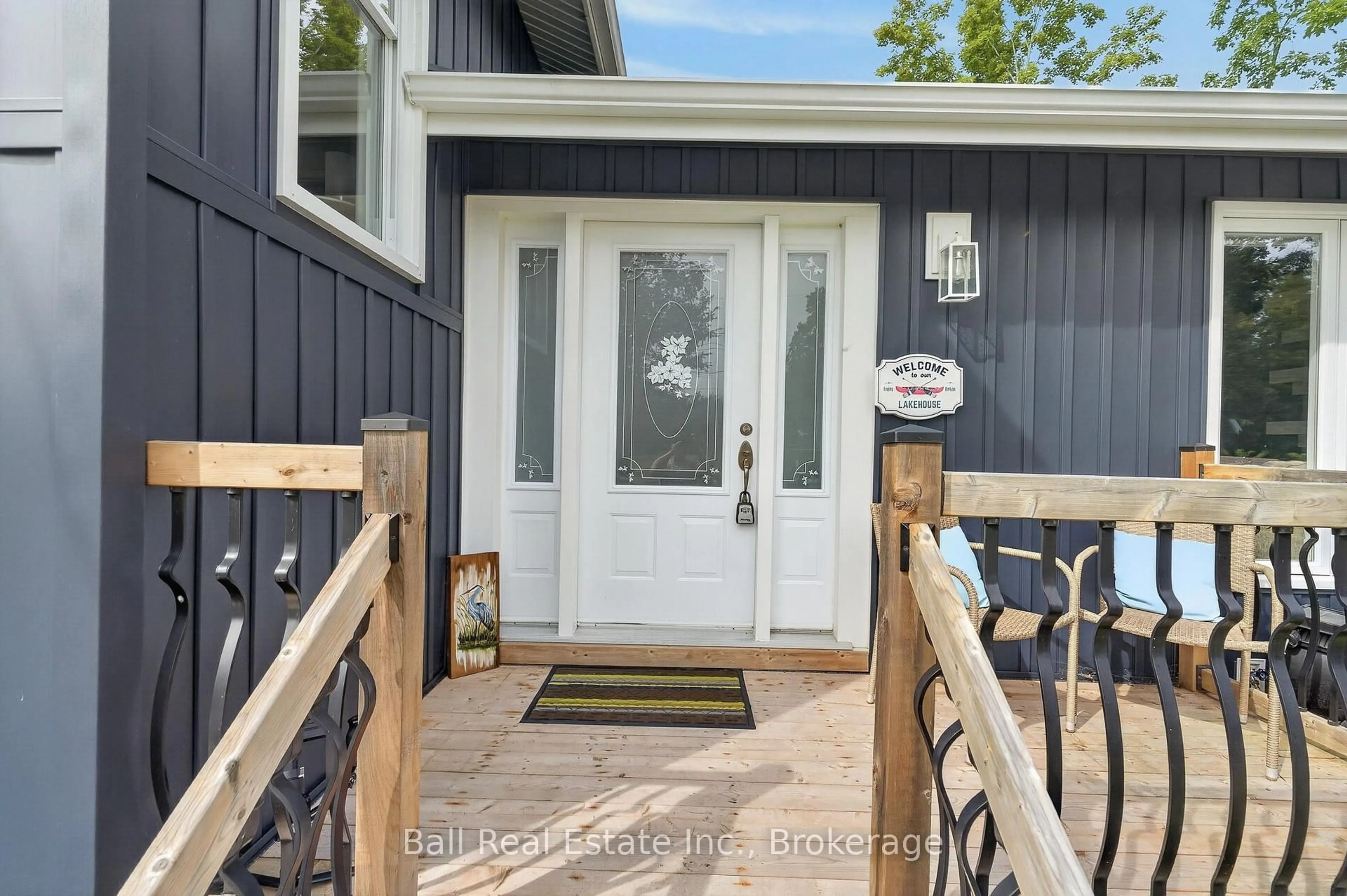 Indoor entryway for 118 Echo Bay Rd, Kawartha Lakes Ontario K0M 1A0
