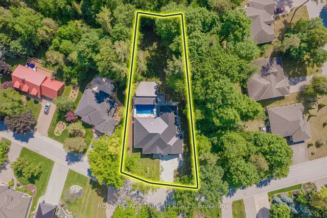 10175 Merrywood Dr, Lambton Shores 5