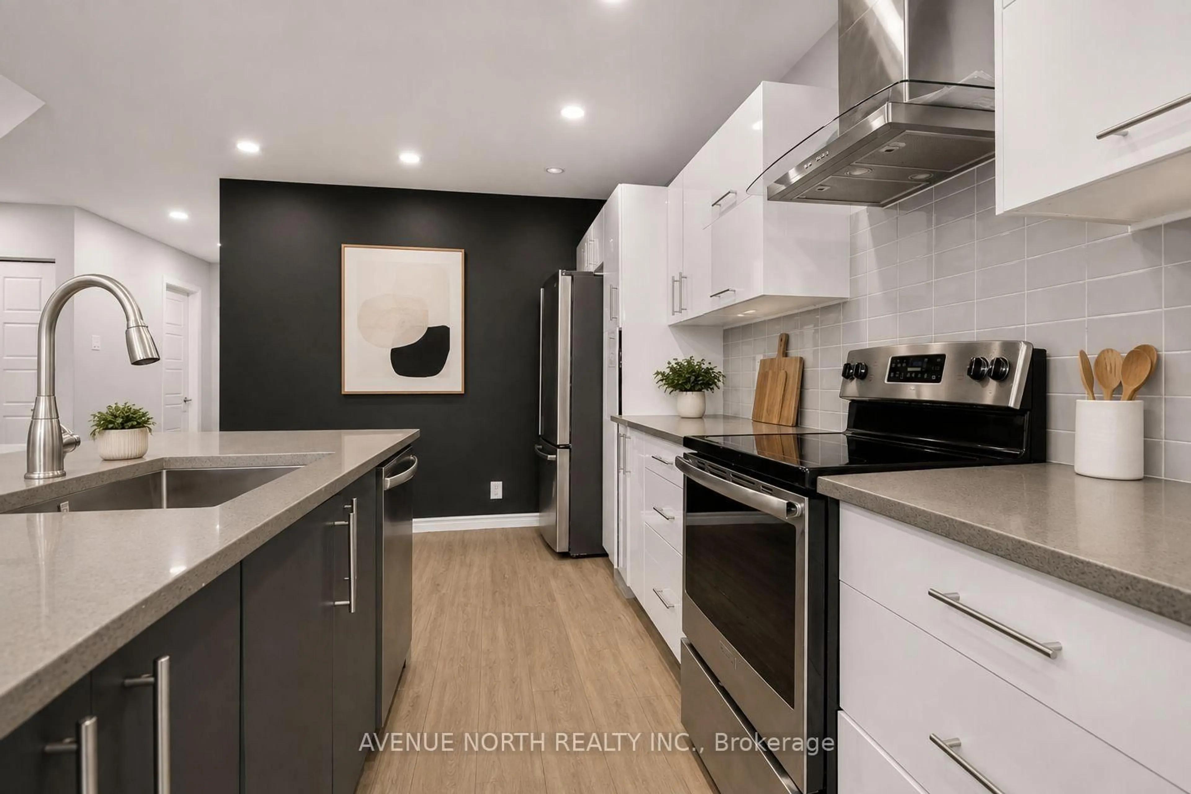 Contemporary kitchen, unknown for 419 Armonia Private #40, Ottawa Ontario K1K 3Y2