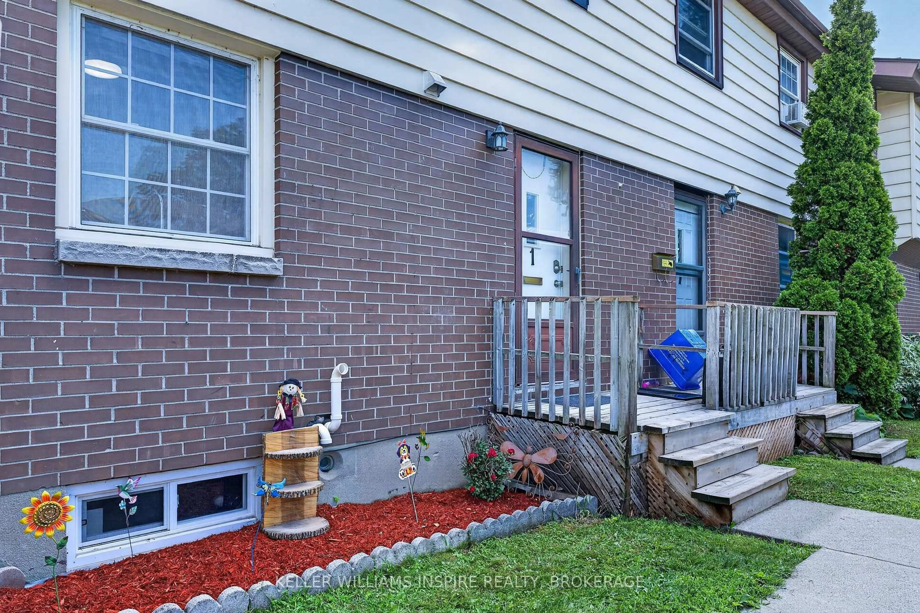 Patio, street for 126 Notch Hill Rd #1, Kingston Ontario K7M 2X1
