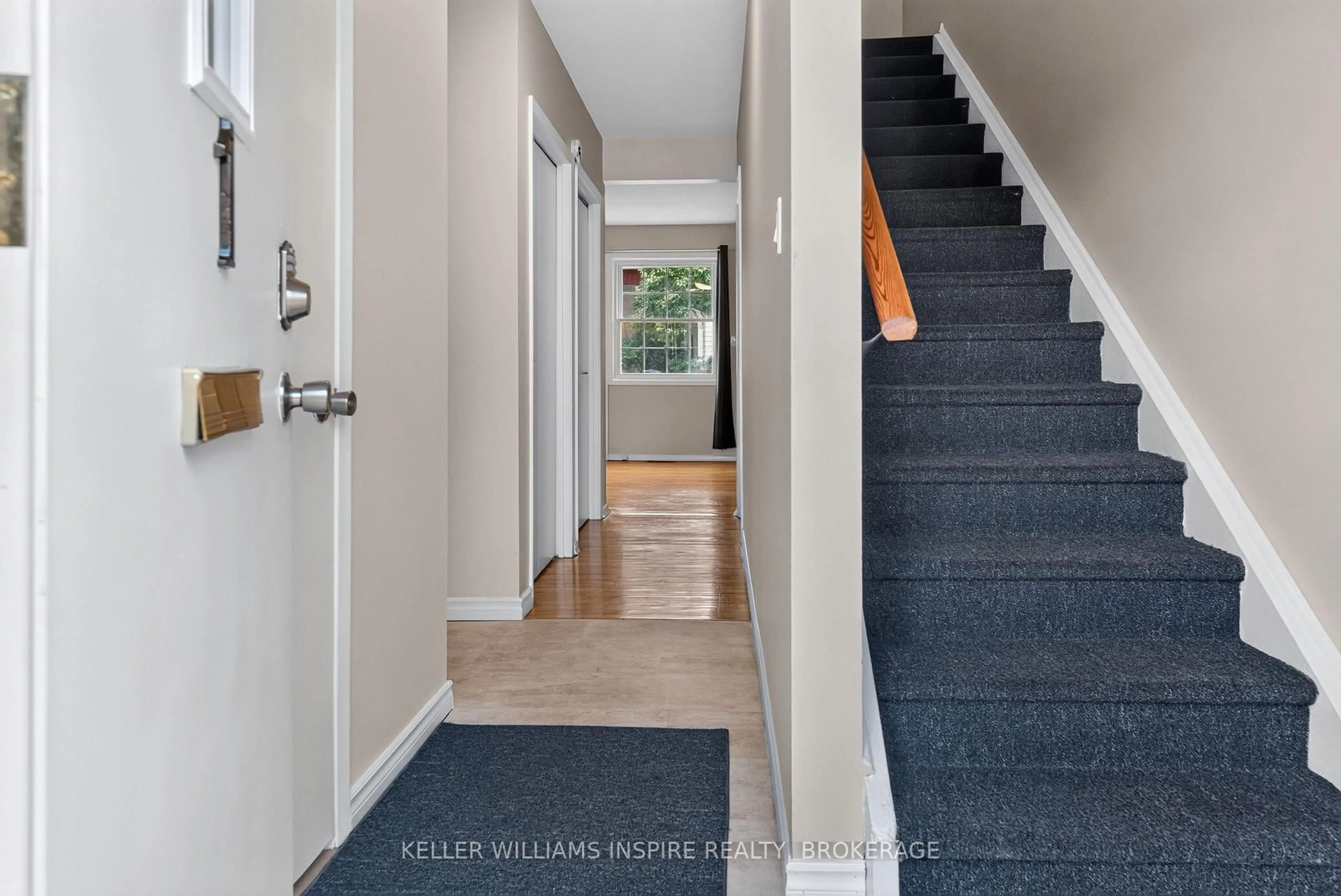 Indoor entryway for 126 Notch Hill Rd #1, Kingston Ontario K7M 2X1