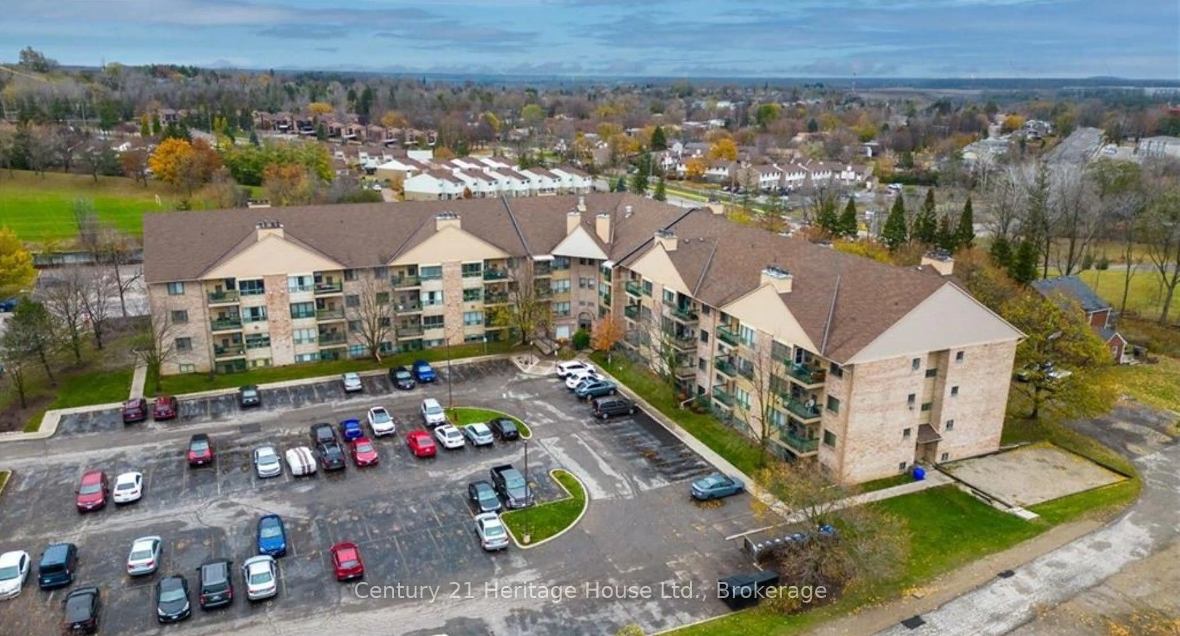 A pic from outside/outdoor area/front of a property/back of a property/a pic from drone, unknown for 15 Hofstetter Ave #318, Kitchener Ontario N2A 3Z7