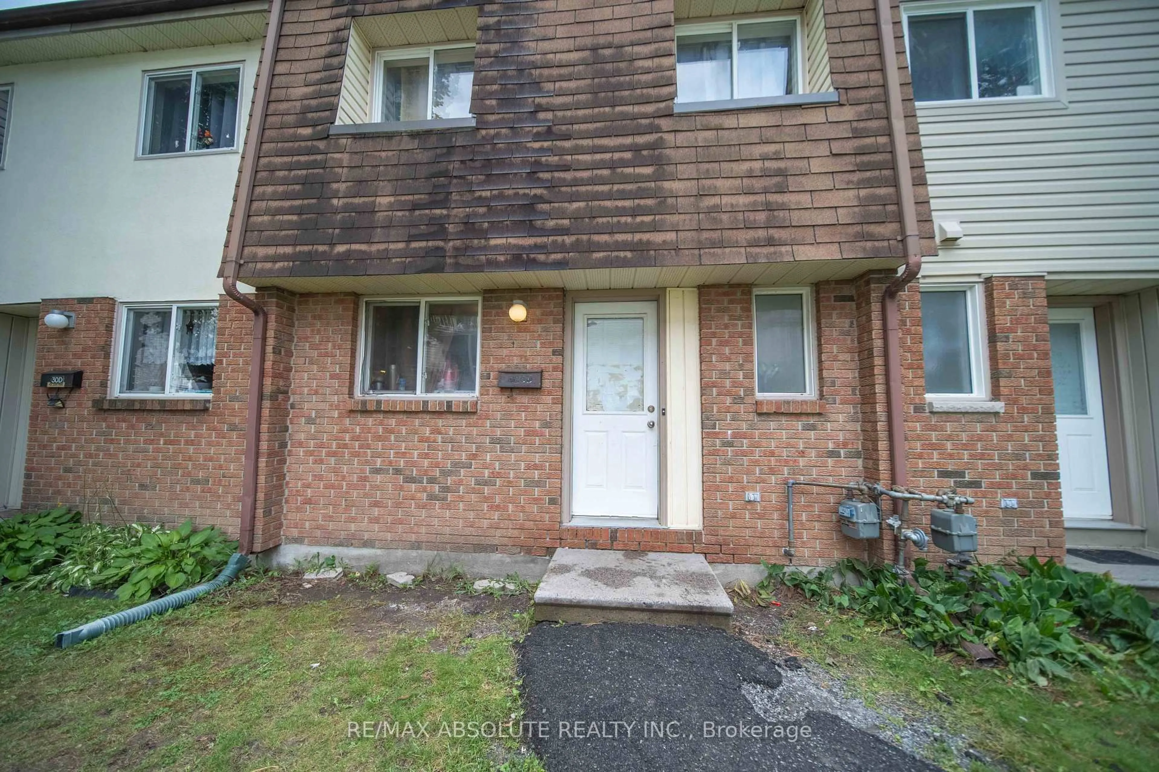 Unknown for 30 E Sonnet Cres, Ottawa Ontario K2H 8W8
