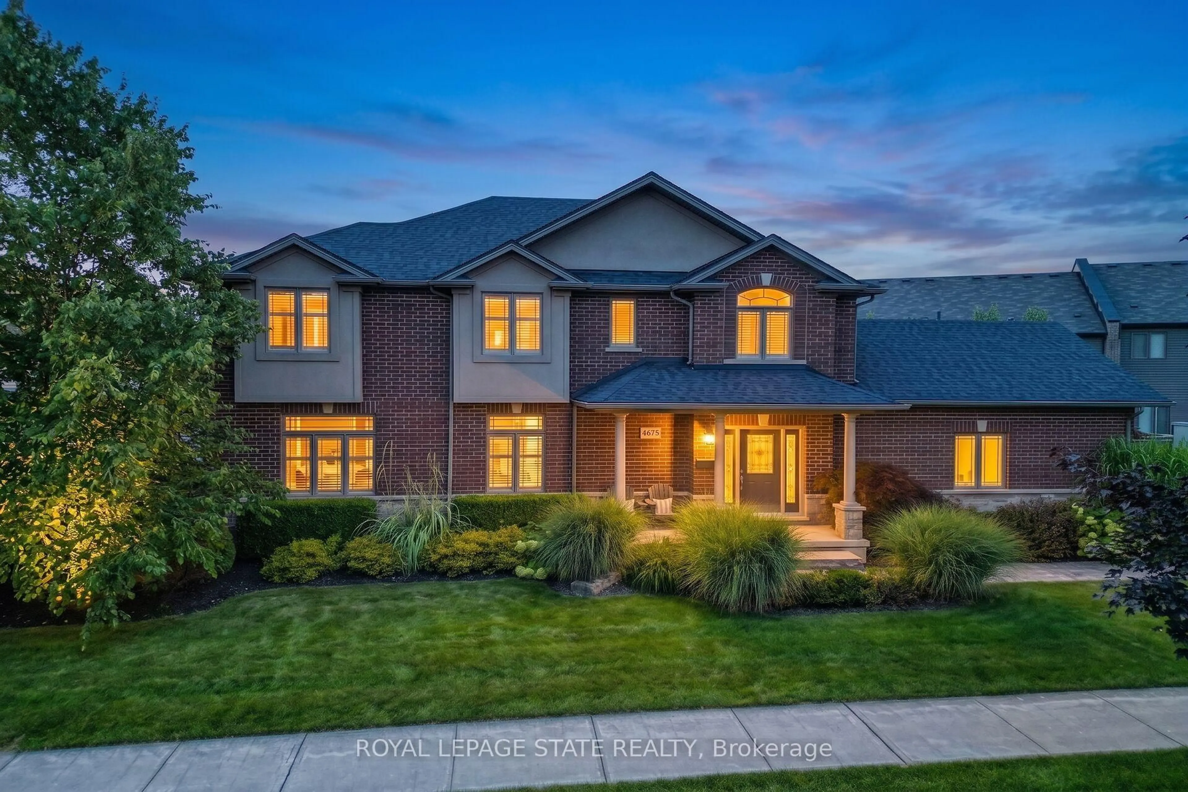 Home with brick exterior material, street for 4079 Stadelbauer Dr, Lincoln Ontario L0R 1B7