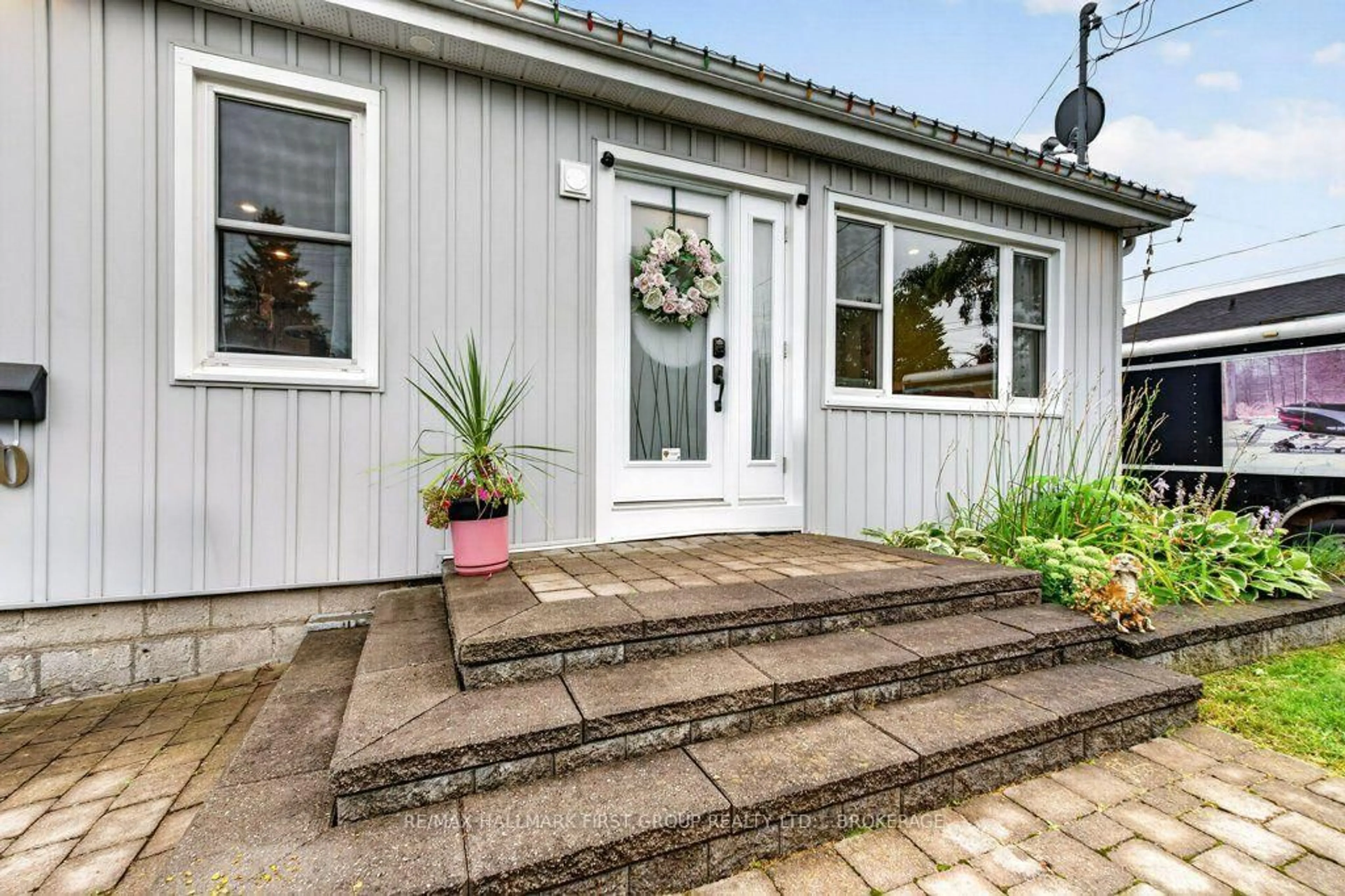 Unknown for 20 Drennan St, Kingston Ontario K7K 2R8