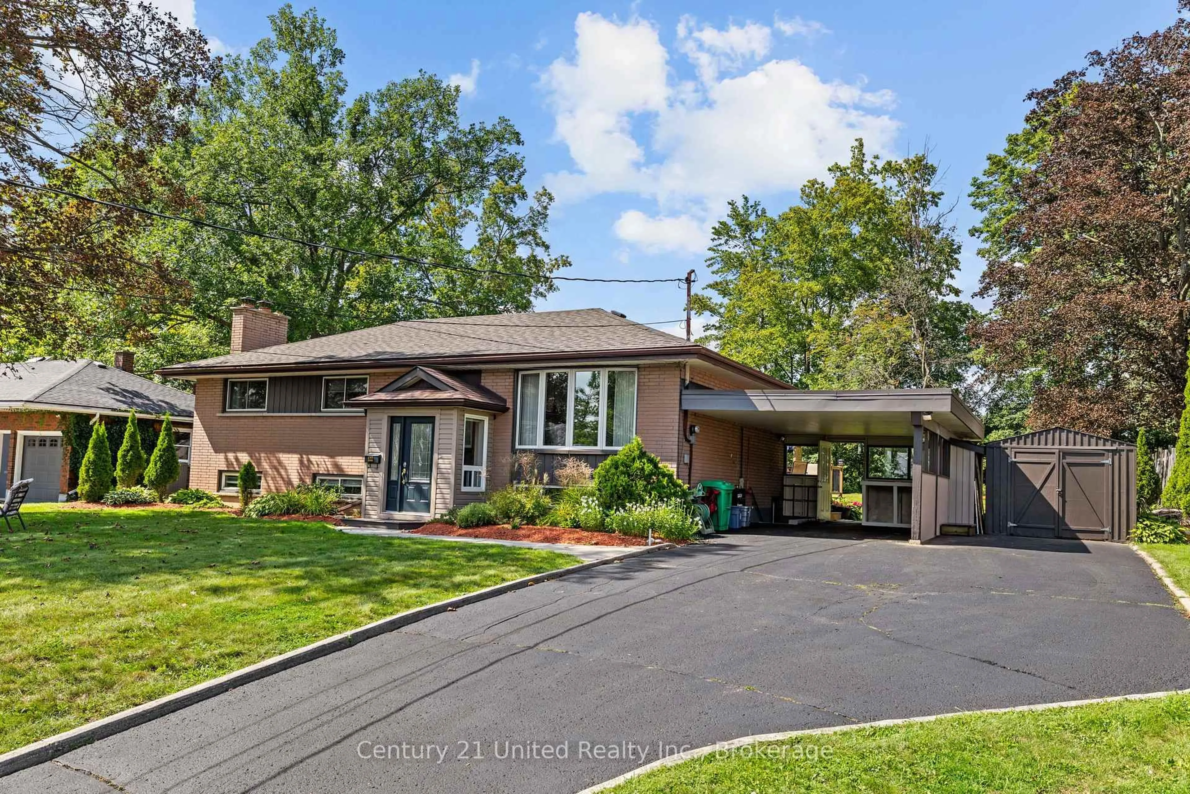 Home with brick exterior material, street for 122 Earlwood Dr, Peterborough Ontario K9J 6B6