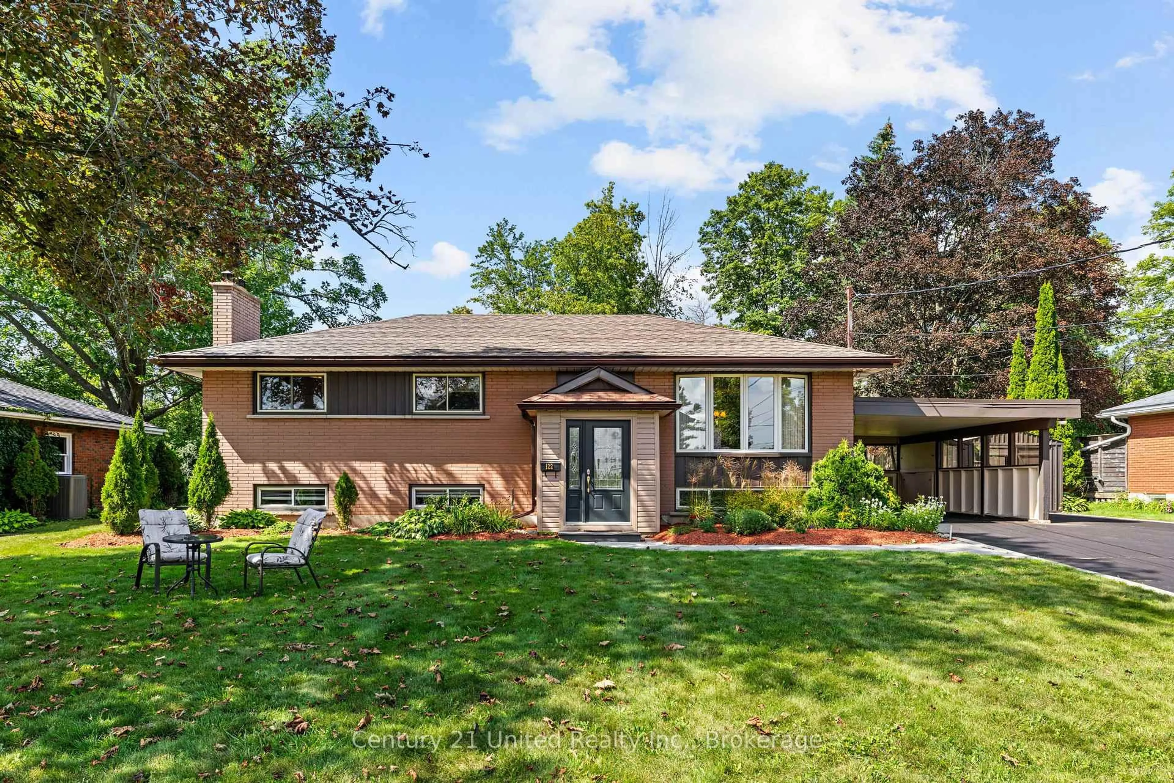 Home with brick exterior material, street for 122 Earlwood Dr, Peterborough Ontario K9J 6B6