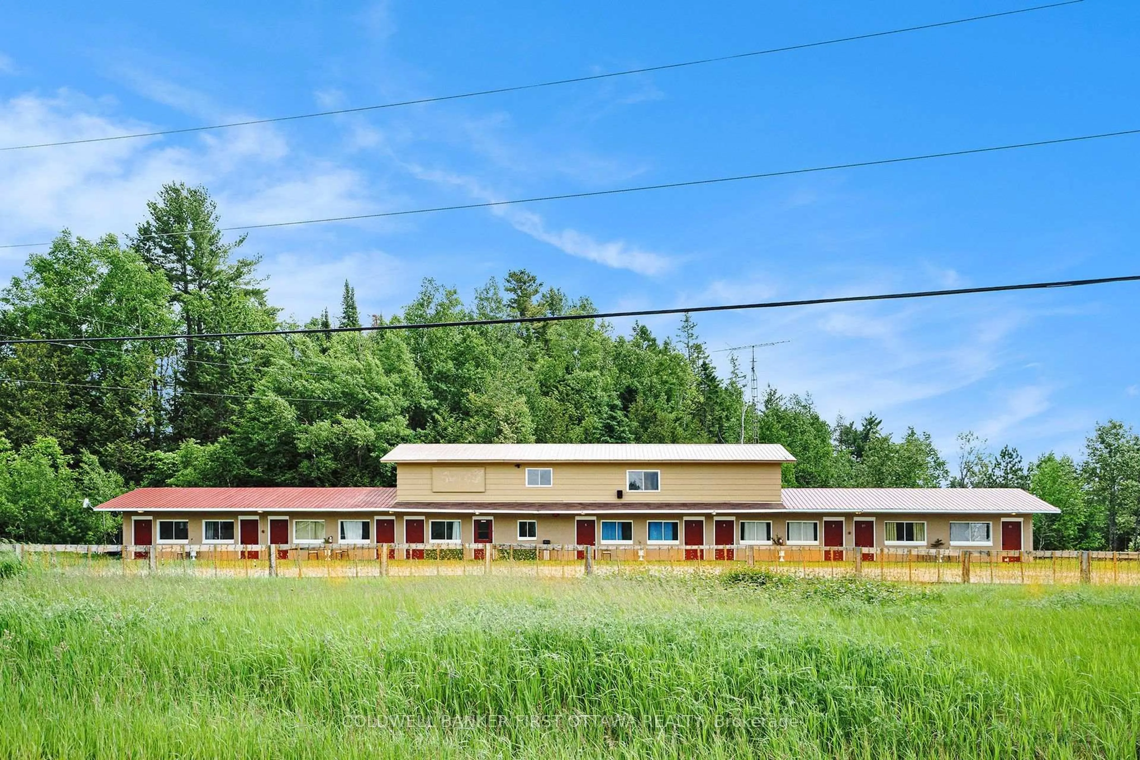 Patio, building for 9628 HWY 509, Ompah Ontario K0H 2J0