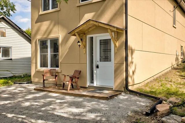 10 Fawn St, Kawartha Lakes 2