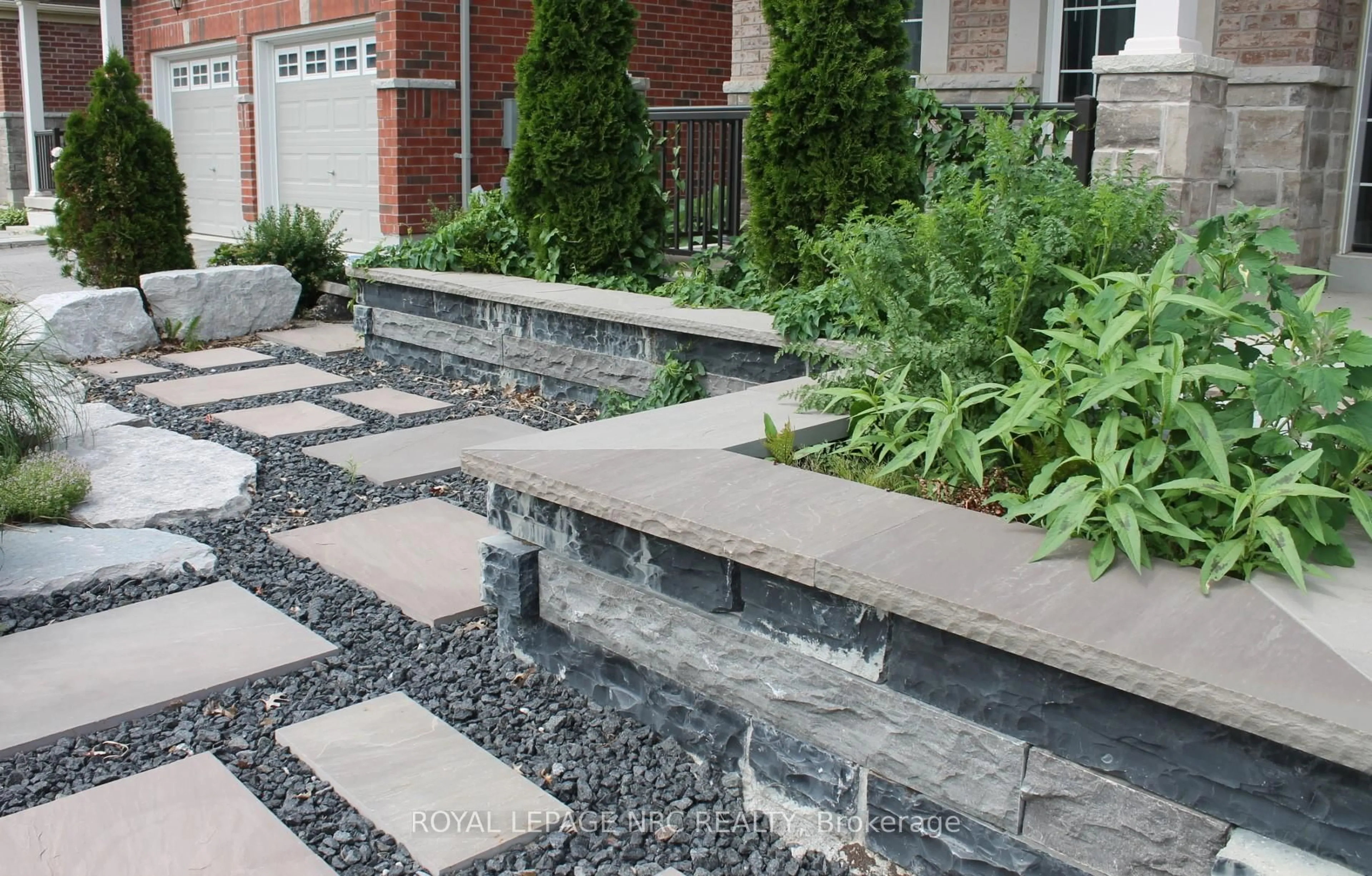 Patio, street for 9397 Tallgrass Ave, Niagara Falls Ontario L2G 0Y2