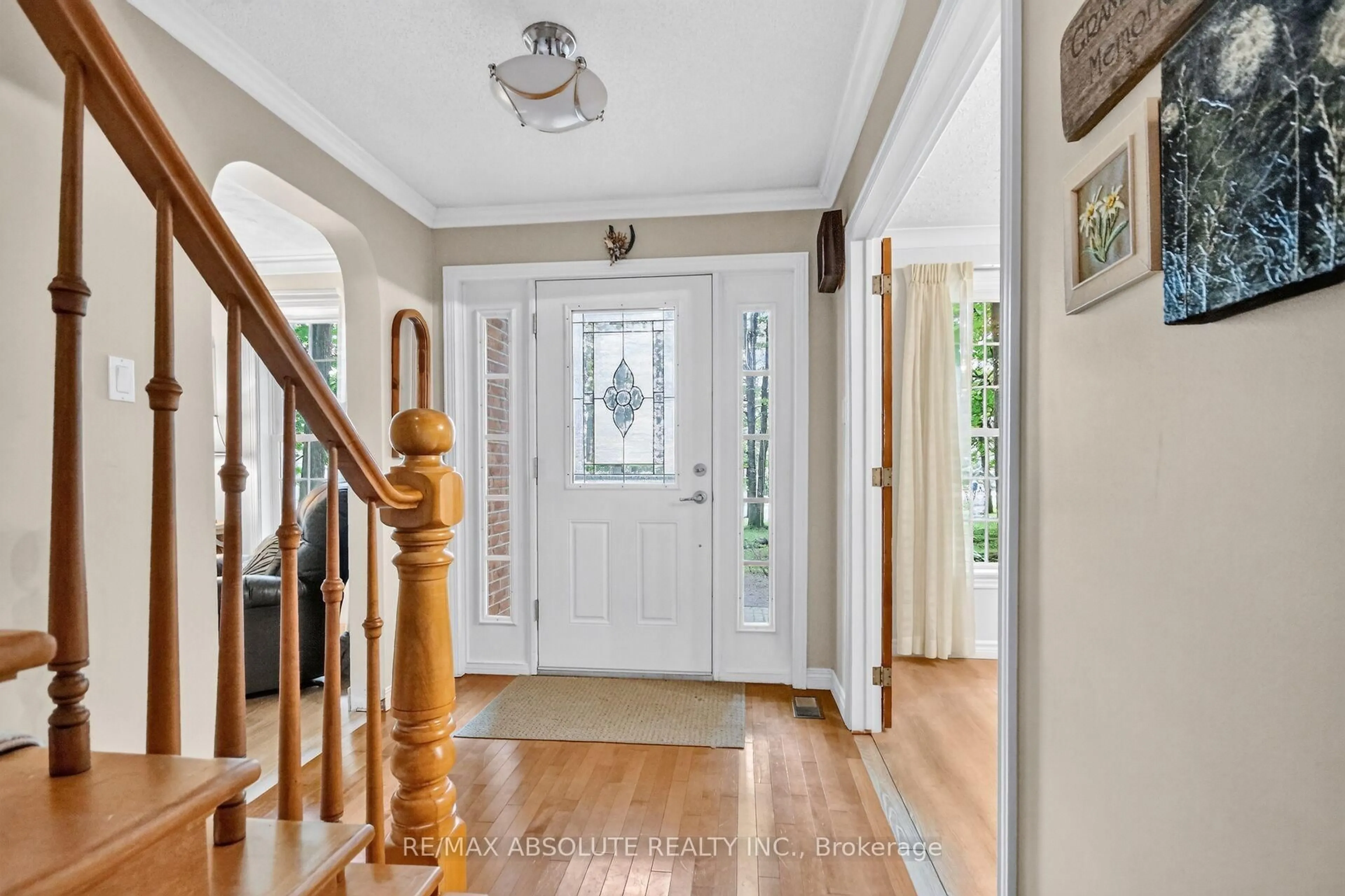 Indoor entryway for 1985 Beach Rd, North Grenville Ontario K0G 1J0