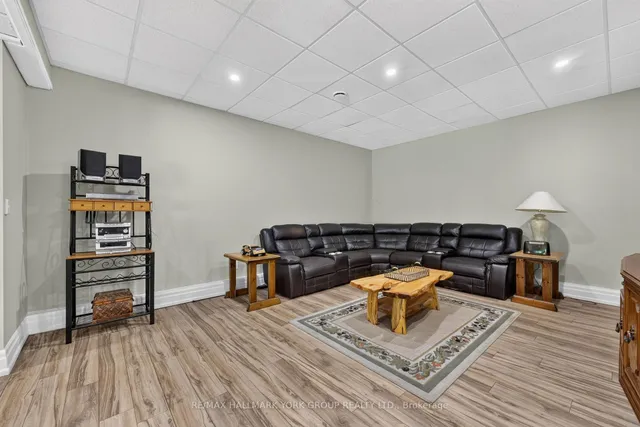 2285 Southwood Rd, Gravenhurst 5