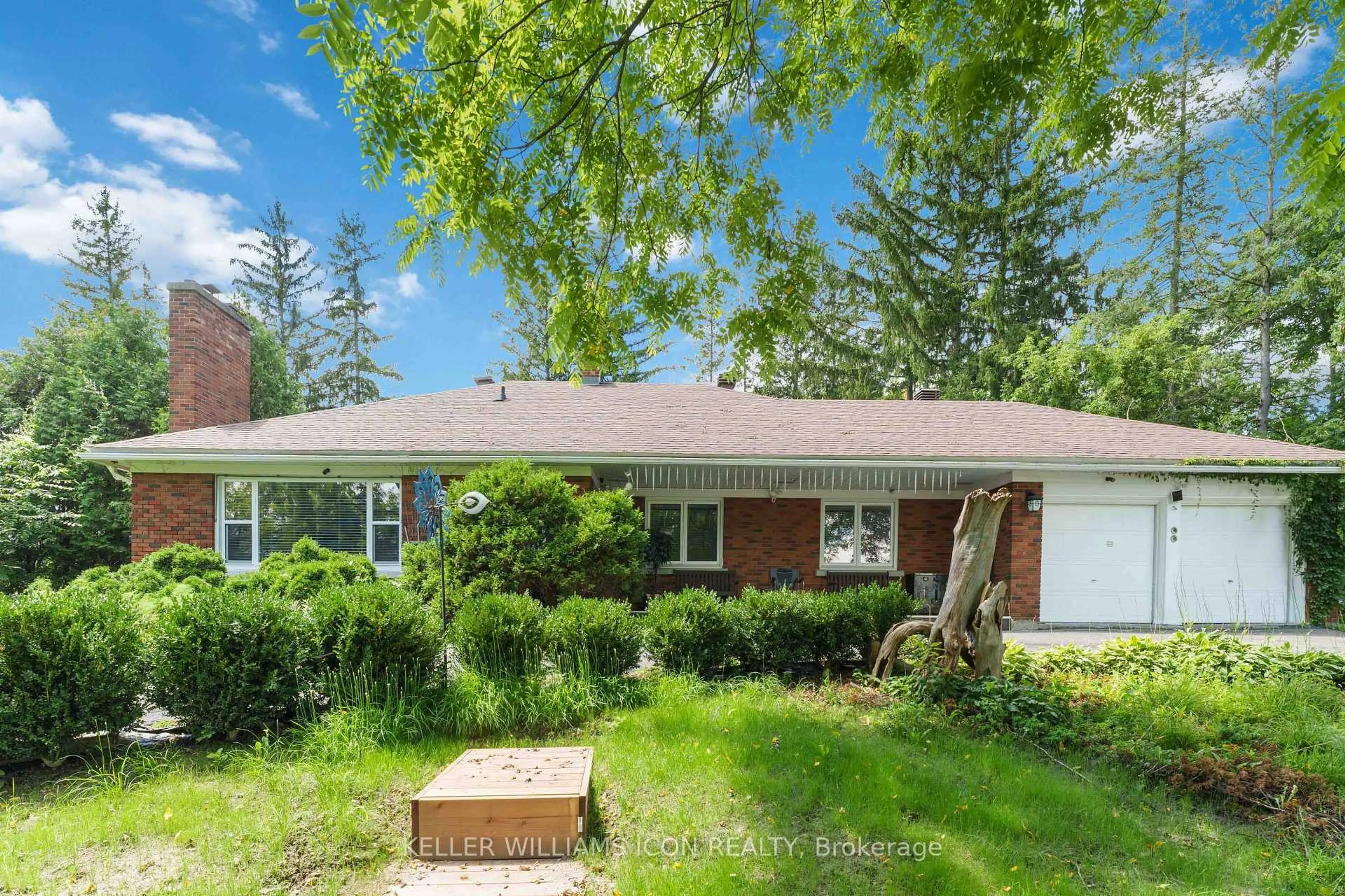 Unknown for 2770 Prince Of Wales Dr, Ottawa Ontario K2C 3H1