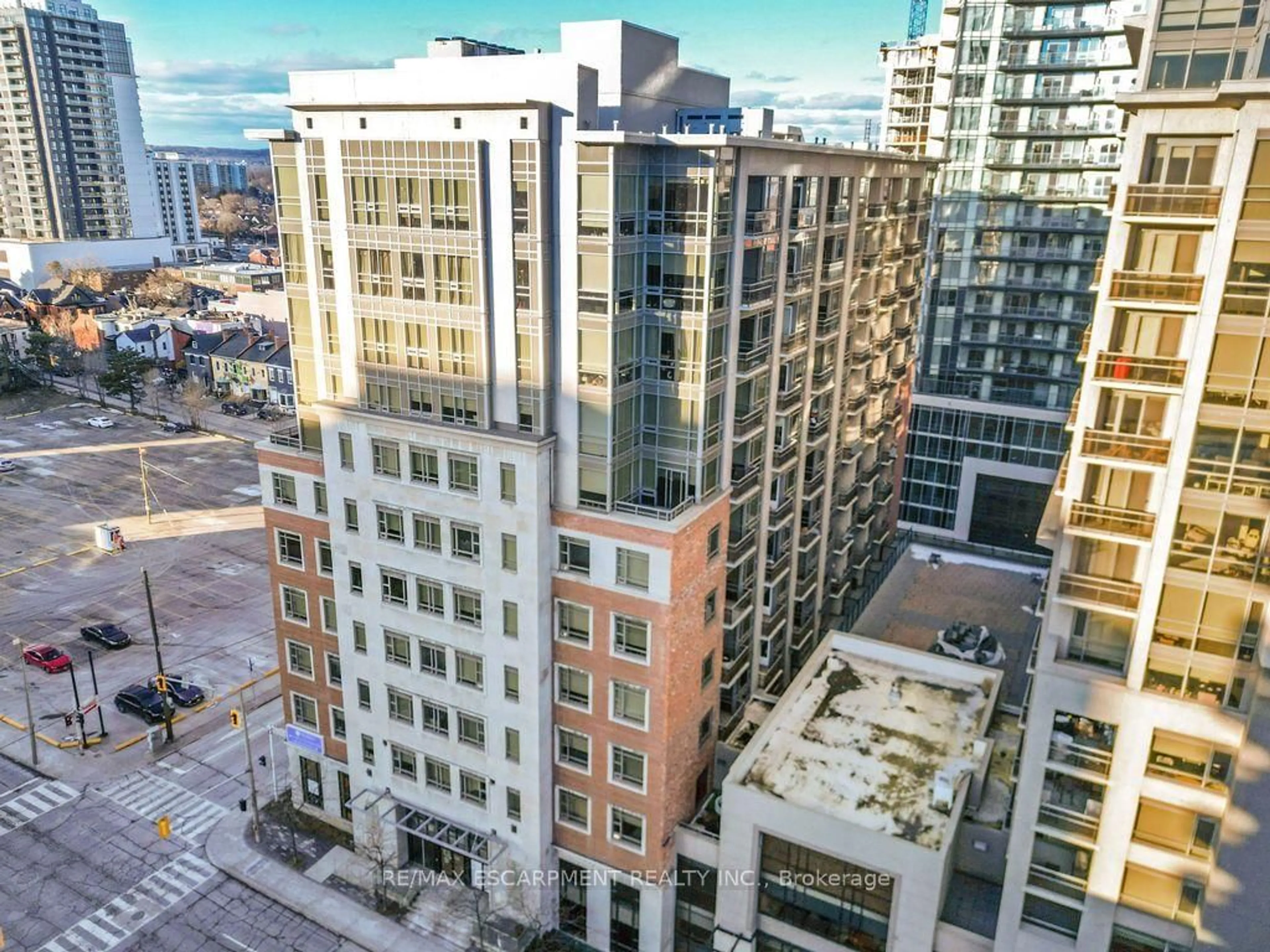 A pic from outside/outdoor area/front of a property/back of a property/a pic from drone, city buildings view from balcony for 150 Main St #810, Hamilton Ontario L8P 1H8