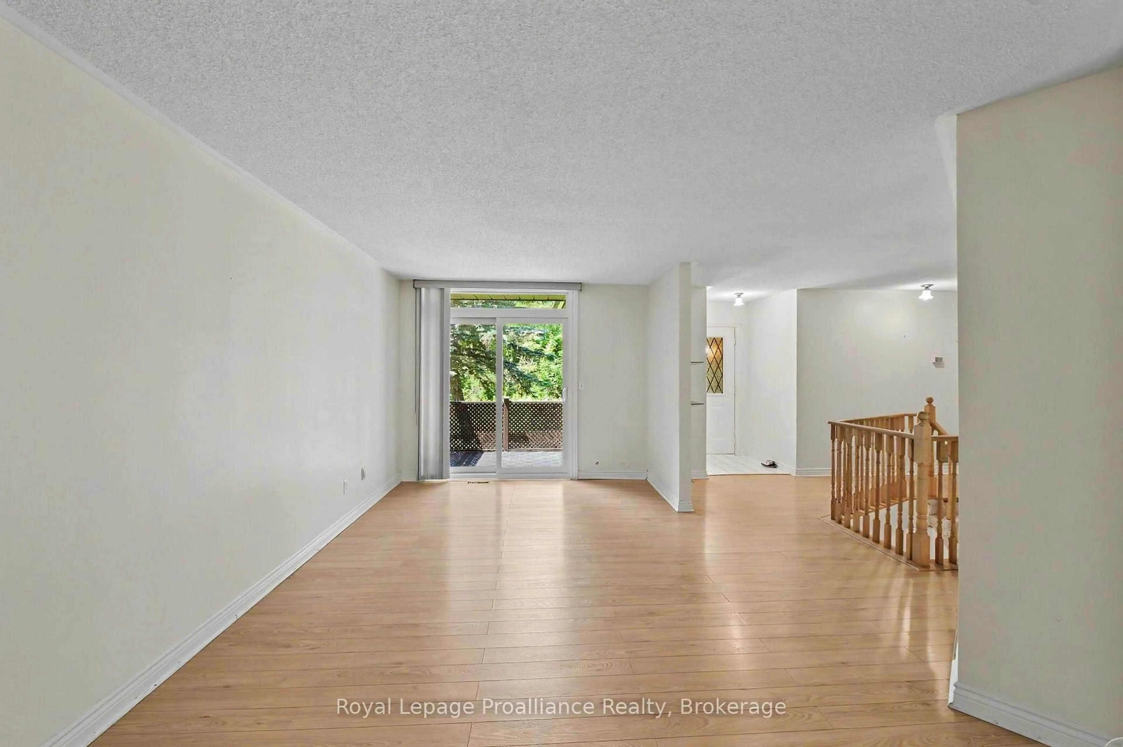 Indoor foyer for 245 Elgin St #201, Cobourg Ontario K9A 5M1