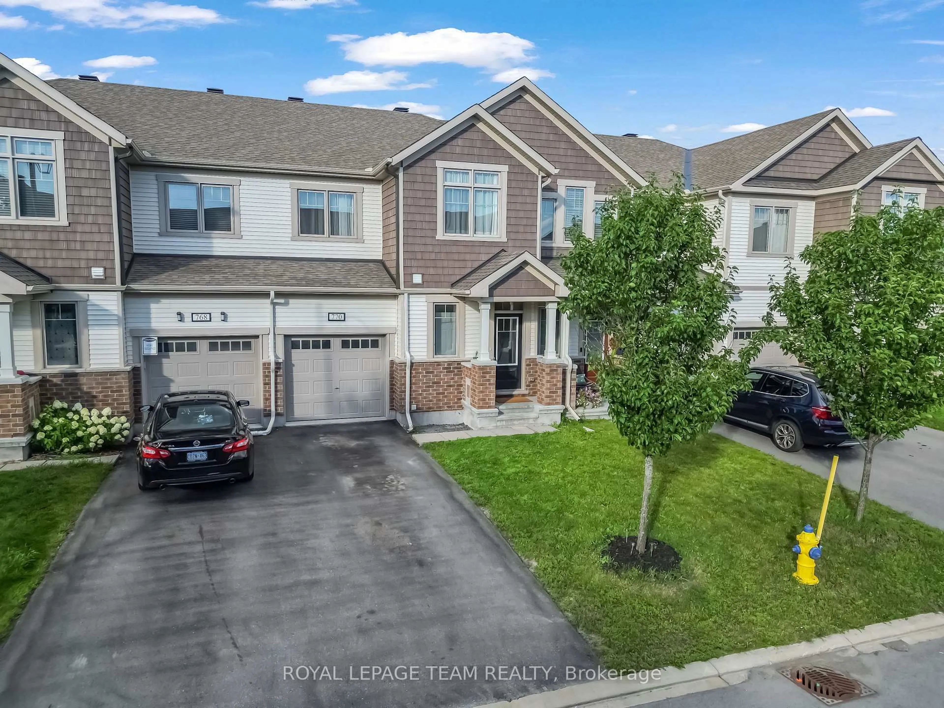 A pic from outside/outdoor area/front of a property/back of a property/a pic from drone, street for 770 Brittanic Rd, Ottawa Ontario K2V 0R5