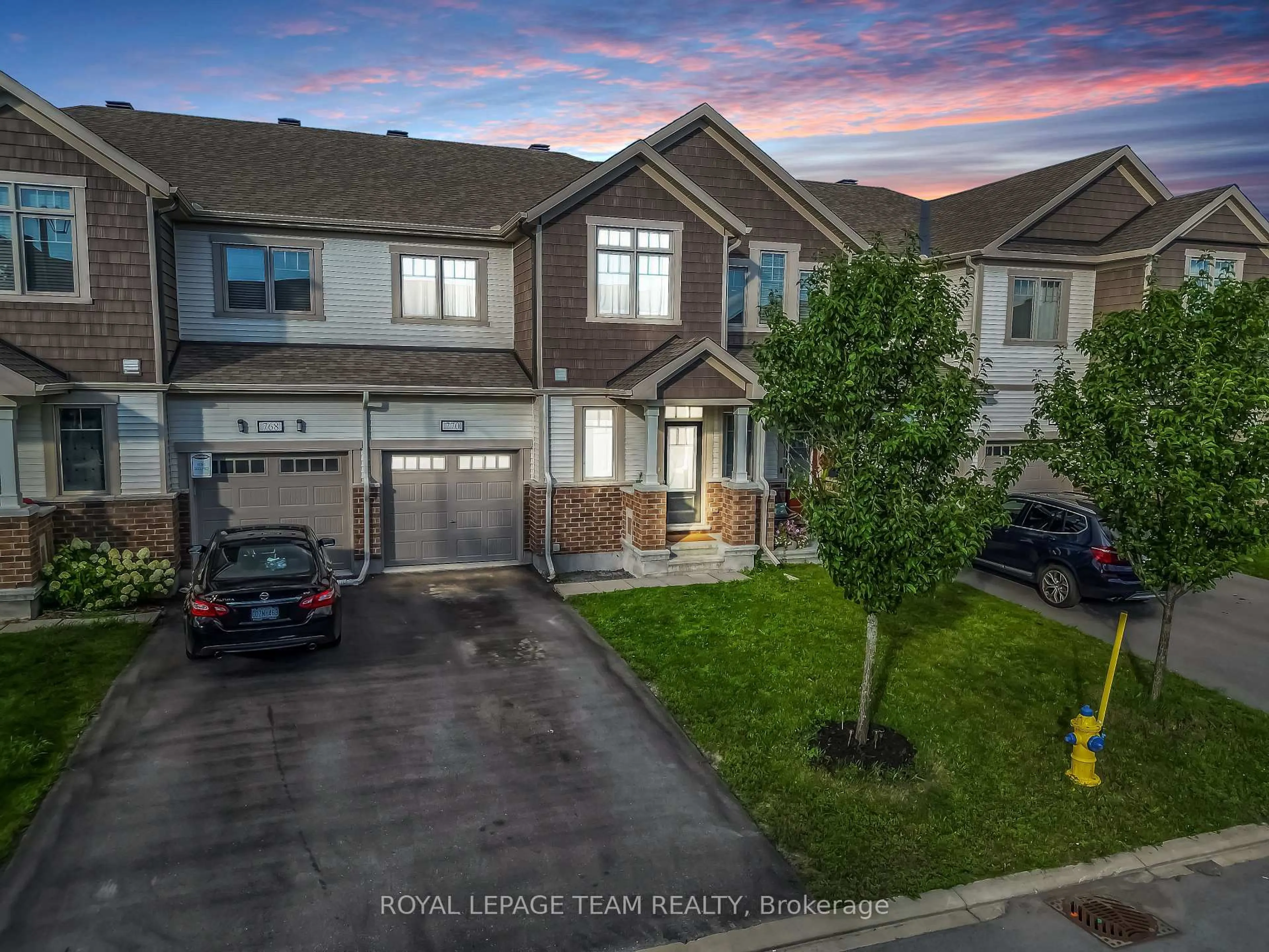 A pic from outside/outdoor area/front of a property/back of a property/a pic from drone, street for 770 Brittanic Rd, Ottawa Ontario K2V 0R5