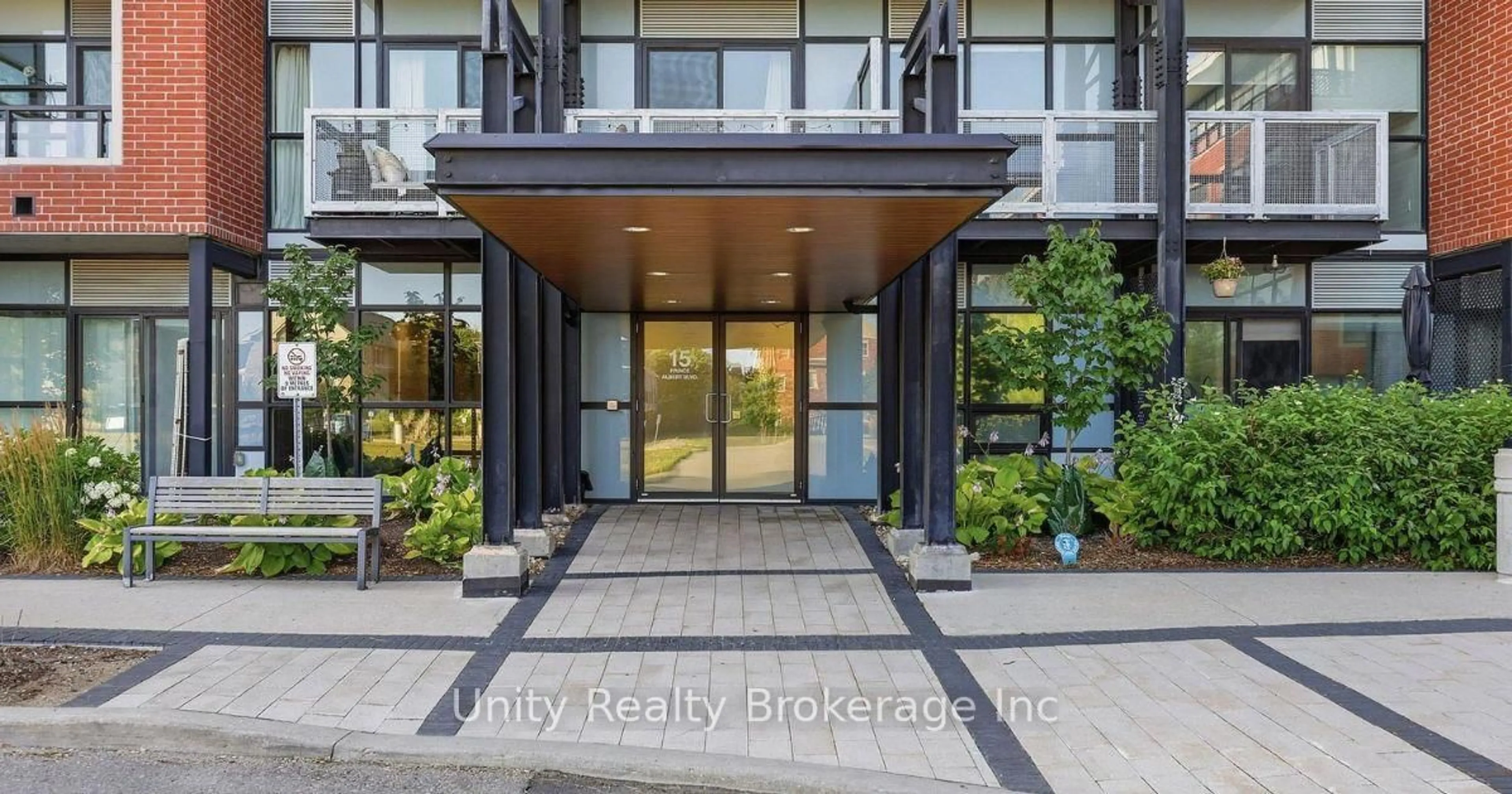 Indoor entryway for 15 Prince Albert Blvd #312, Kitchener Ontario N2H 0C2