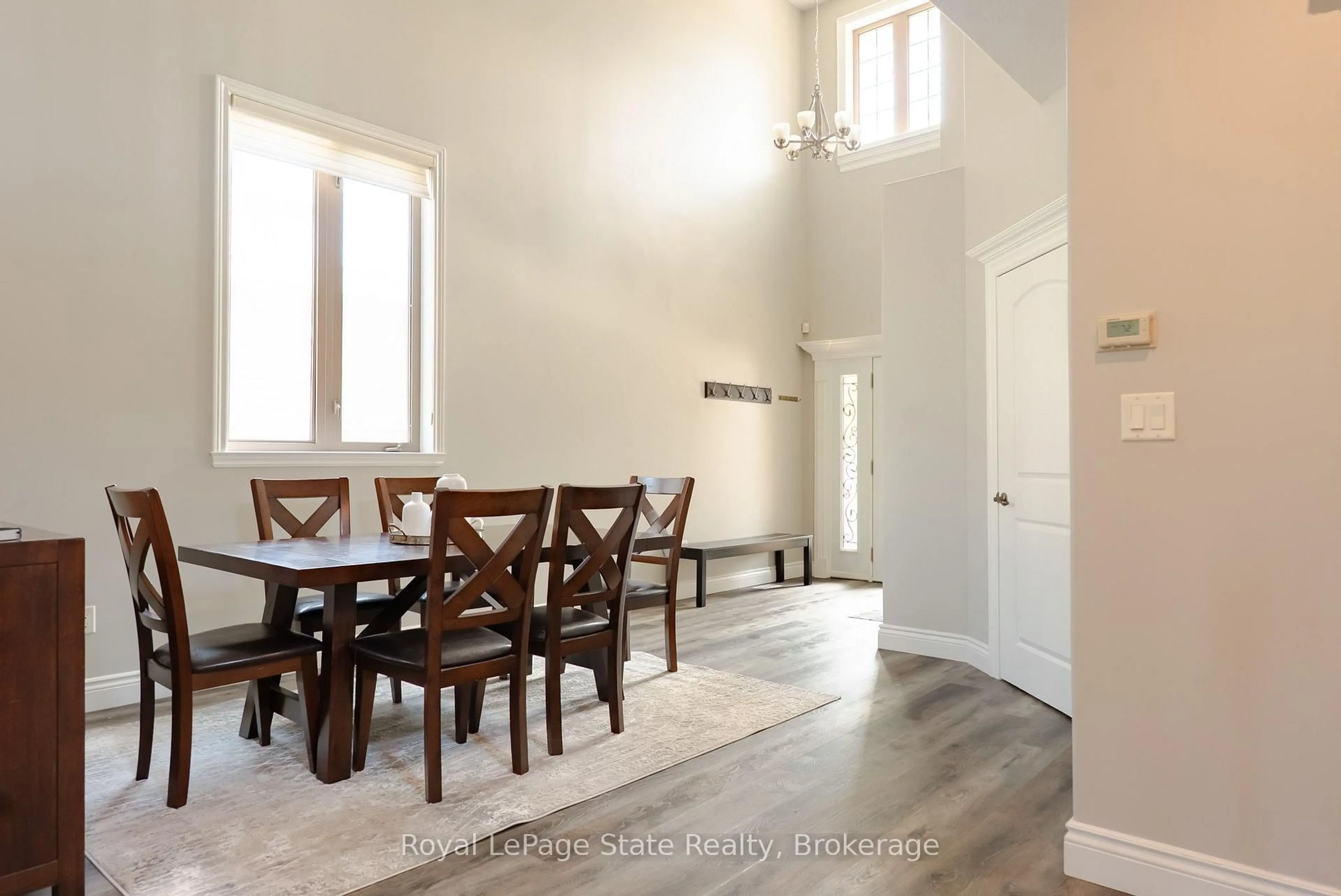 Dining room, unknown for 4303 Arejay Ave, Lincoln Ontario L3J 0P8