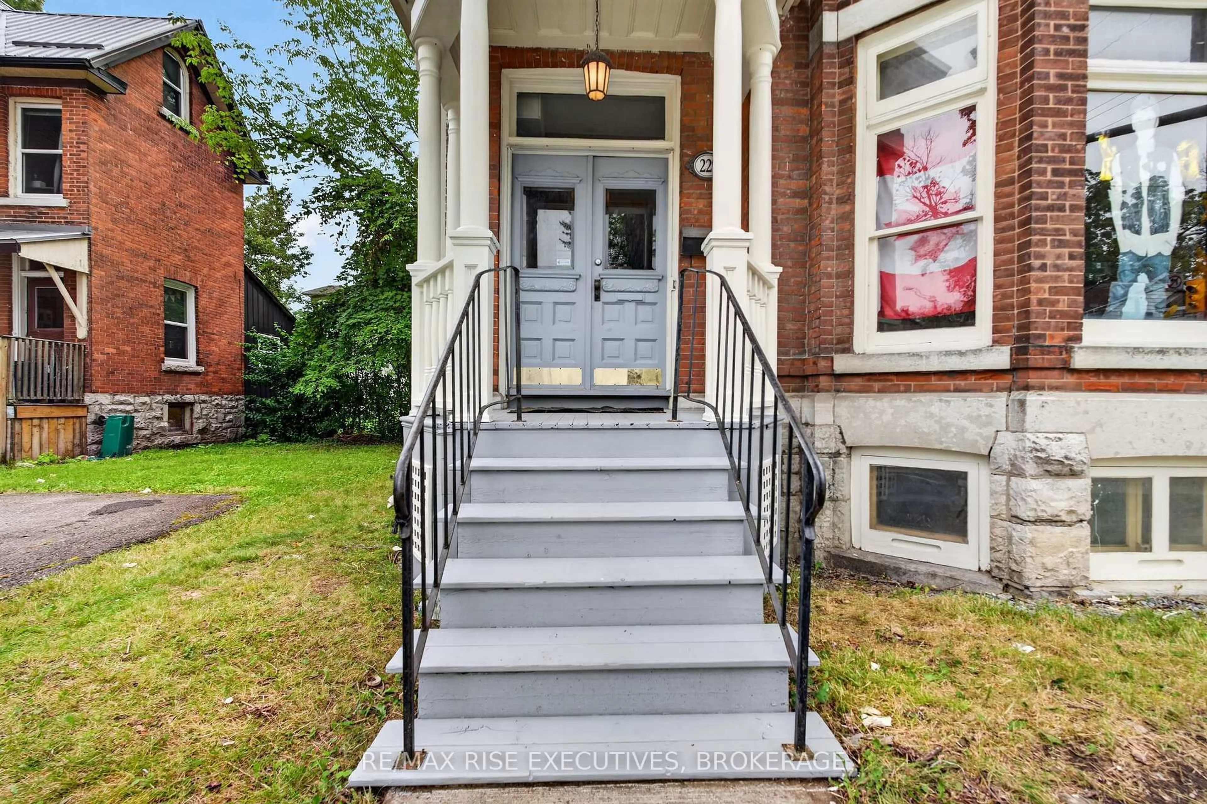 Unknown for 229 Alfred St, Kingston Ontario K7L 3S1